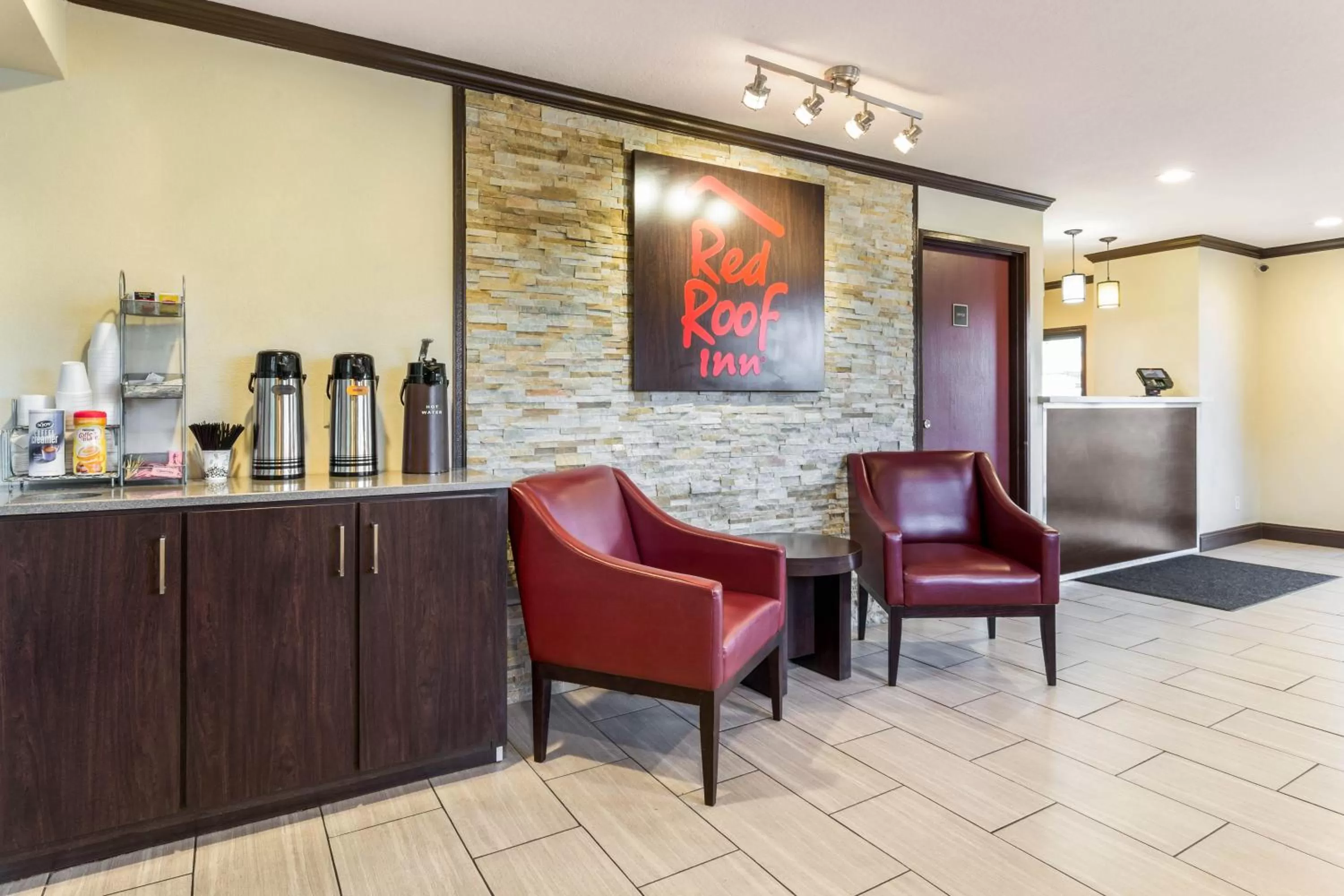 Lobby or reception in Red Roof Inn Dry Ridge