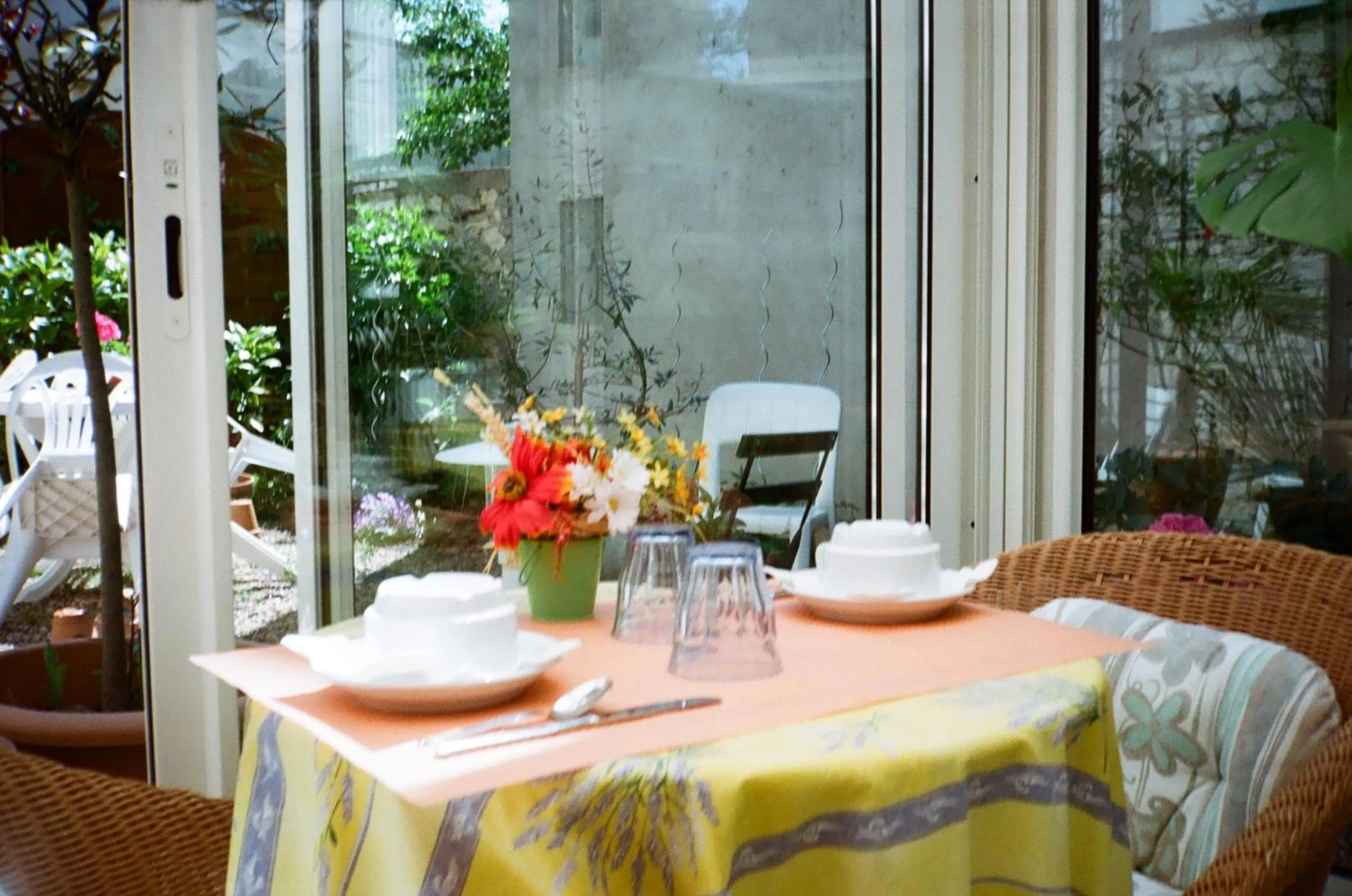 Restaurant/places to eat in Hôtel Beauséjour