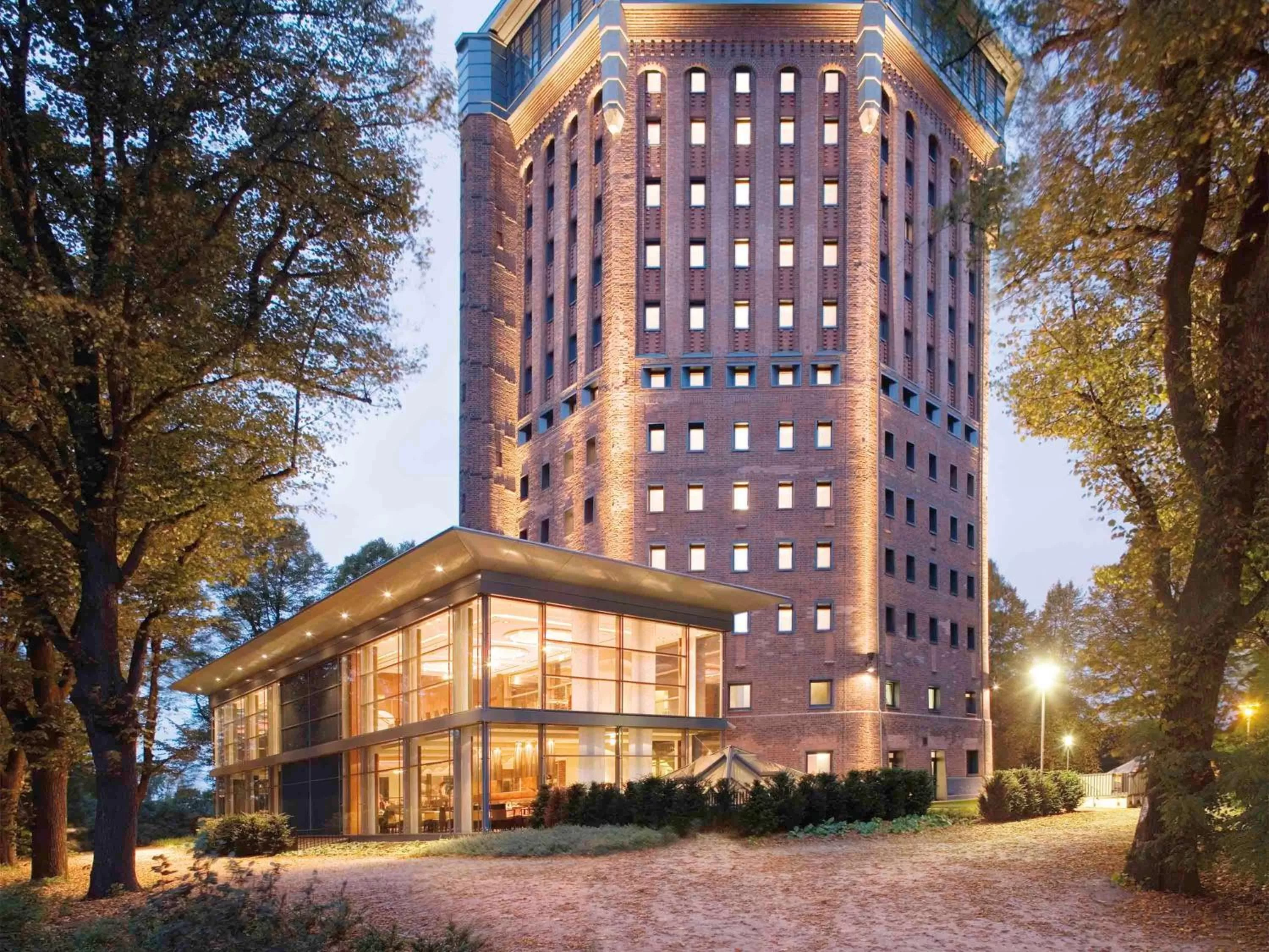 Restaurant/places to eat in MÖVENPICK Hotel Hamburg City