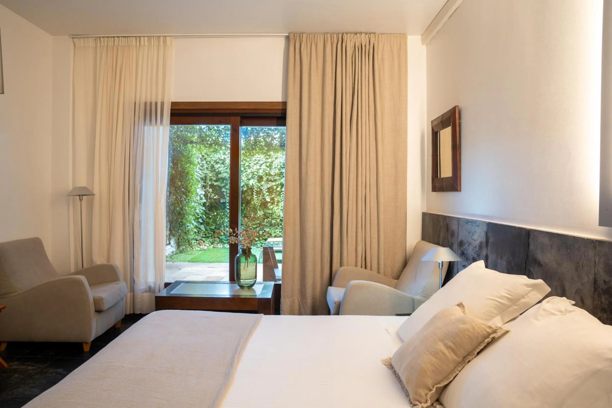 Bedroom, Bed in Hotel Boutique Mas Passamaner