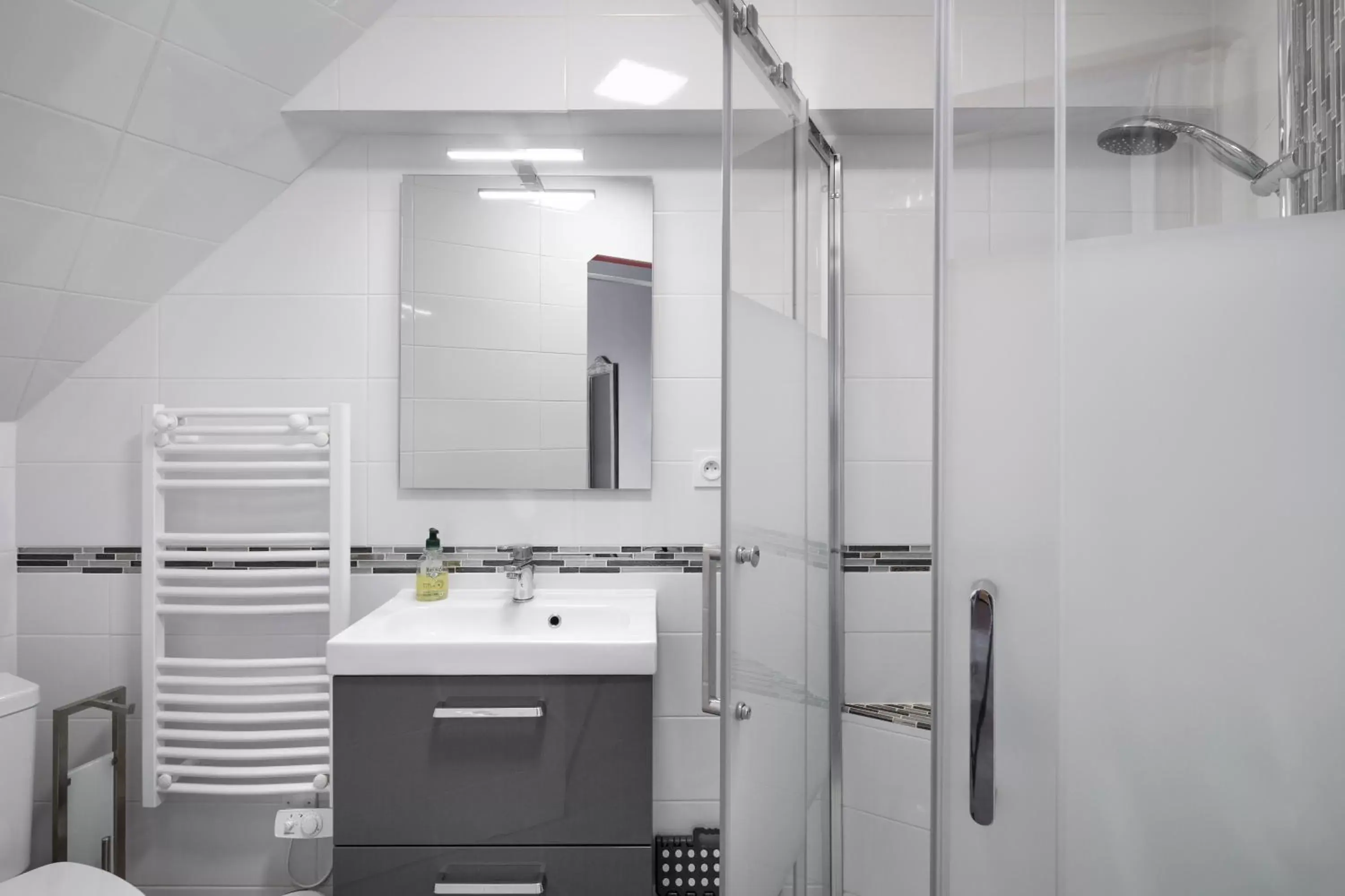 Bathroom in Chez Marie et Jean François