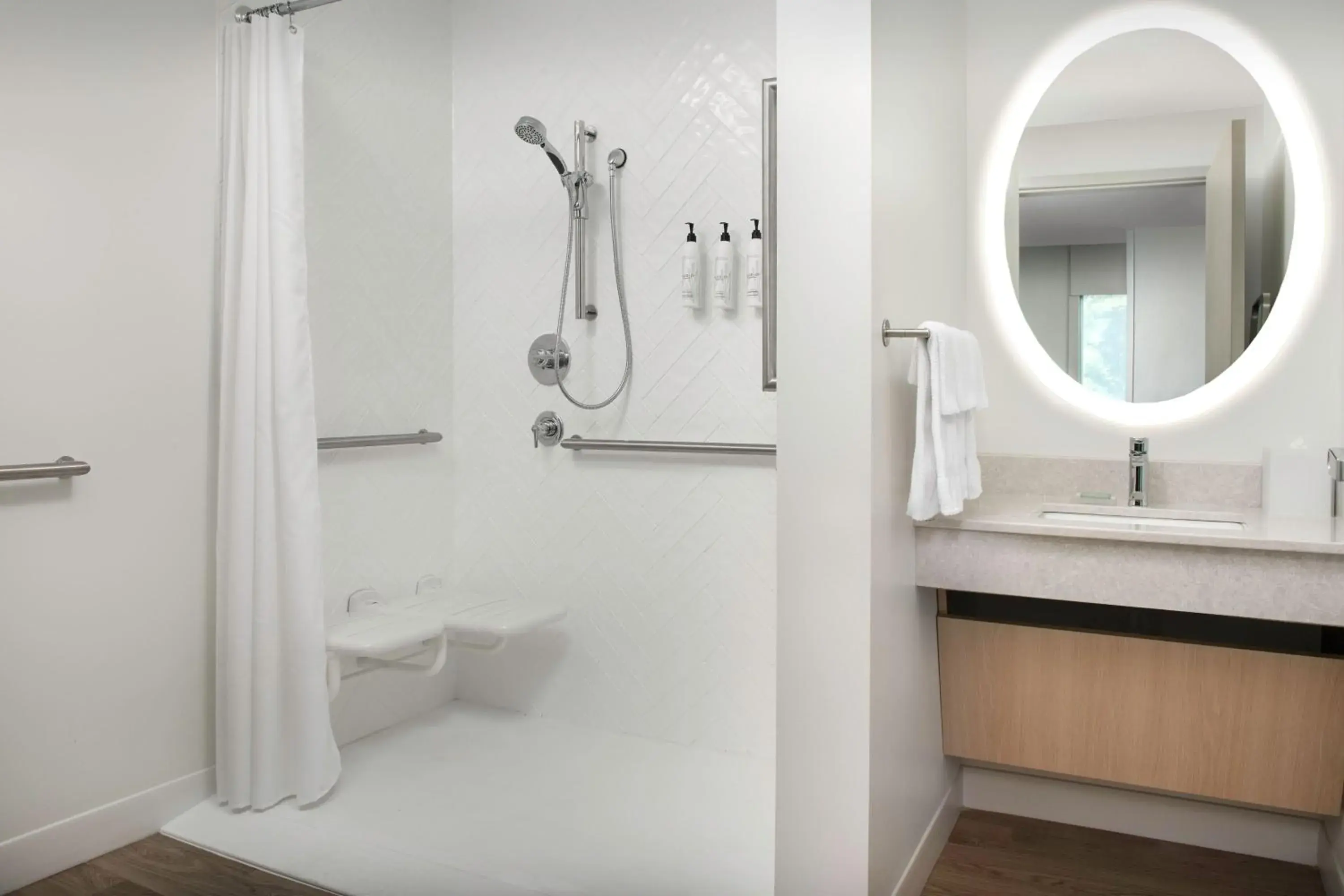 Bathroom in TownePlace Suites by Marriott Cincinnati Mason