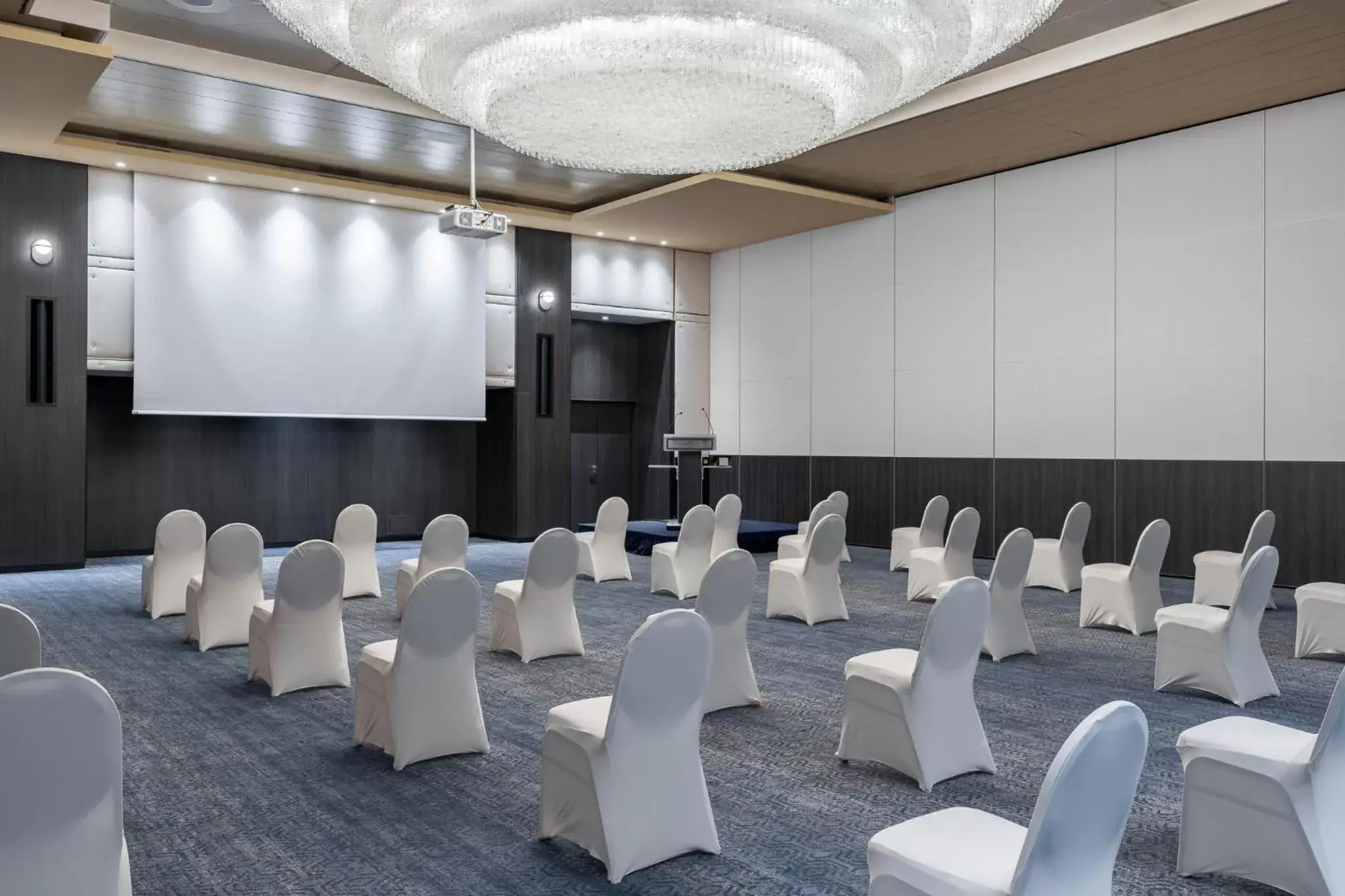 Meeting/conference room in Crowne Plaza Geneva, an IHG Hotel
