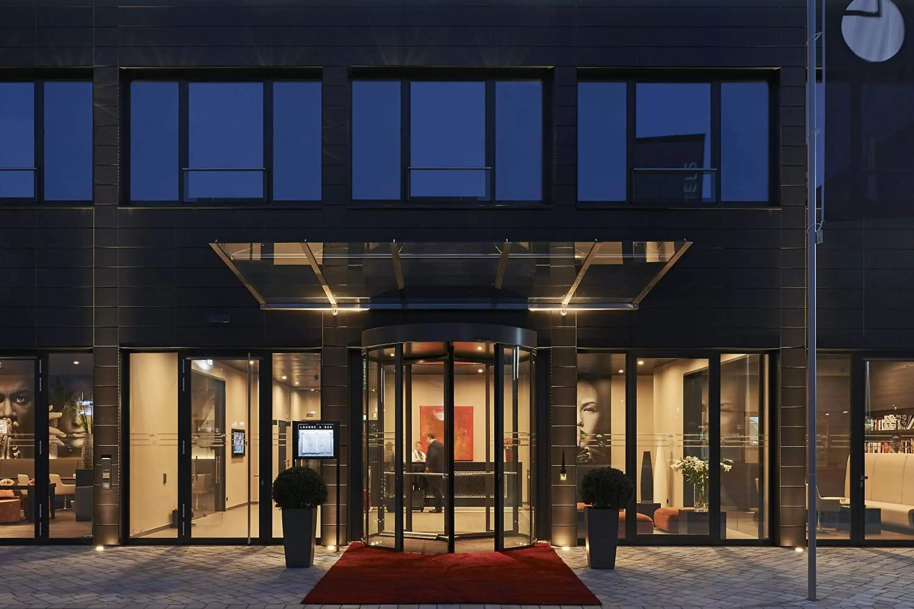 Facade/Entrance in LÉGÈRE HOTEL Bielefeld