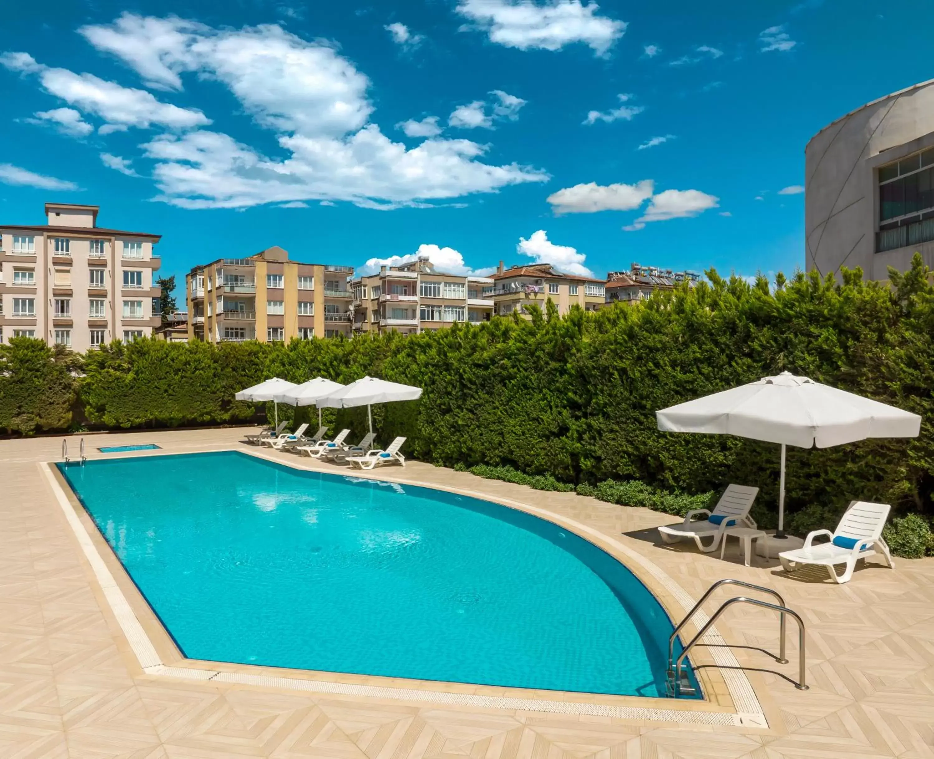 Swimming Pool in Novotel Gaziantep