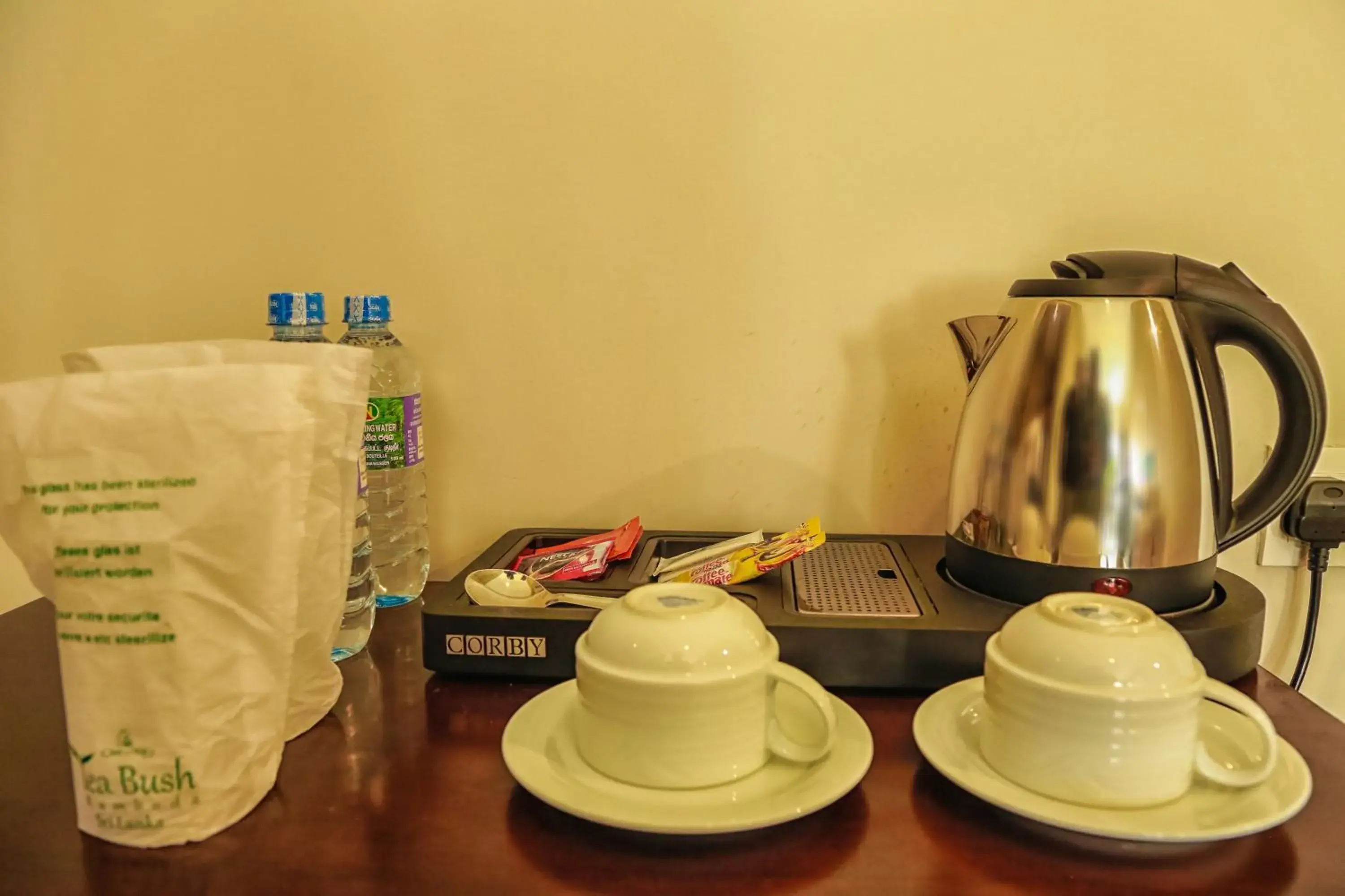 Coffee/Tea Facilities in Oak Ray Hotel - Tea Bush Ramboda