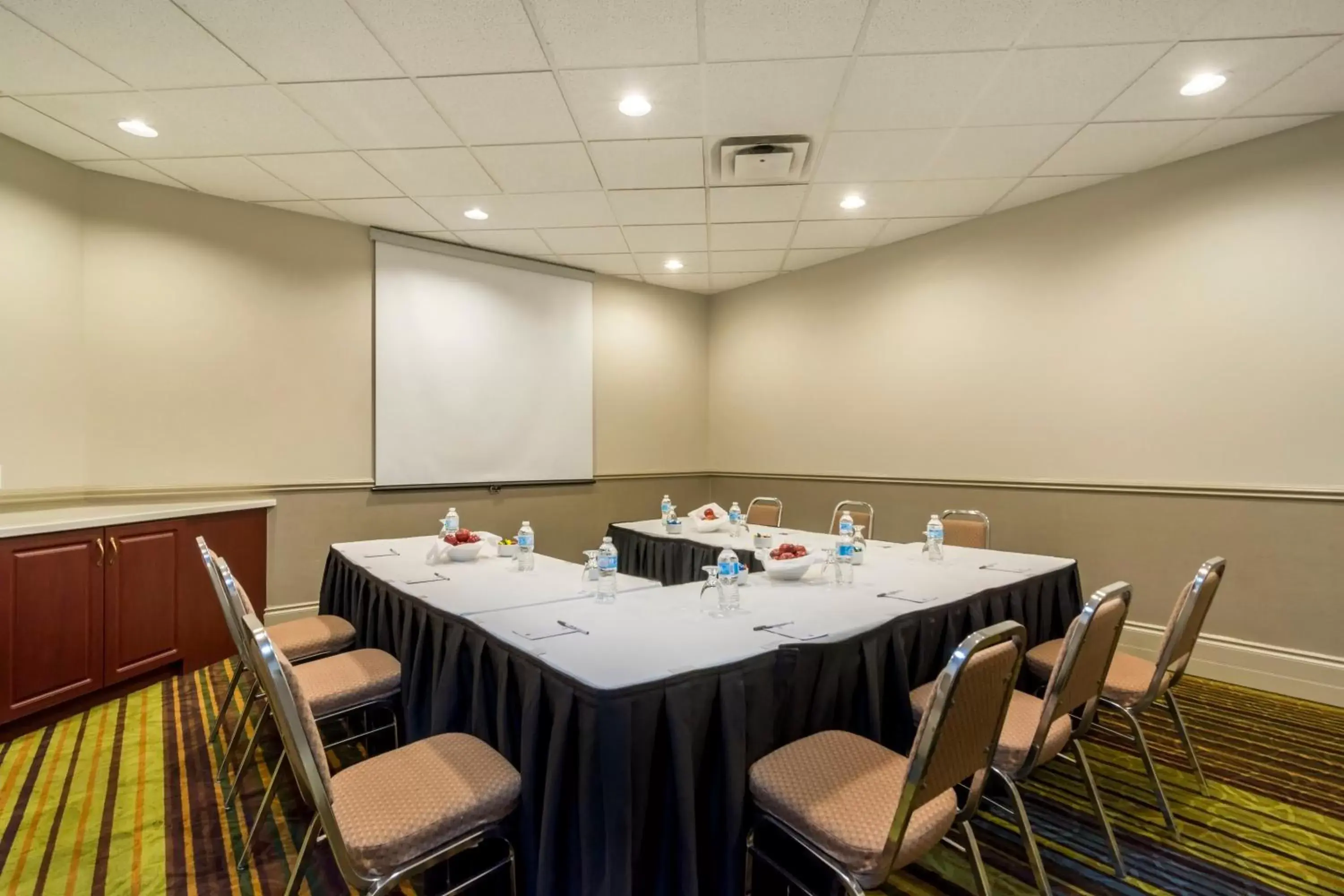 Clarion Hotel & Conference Center Sherwood Park