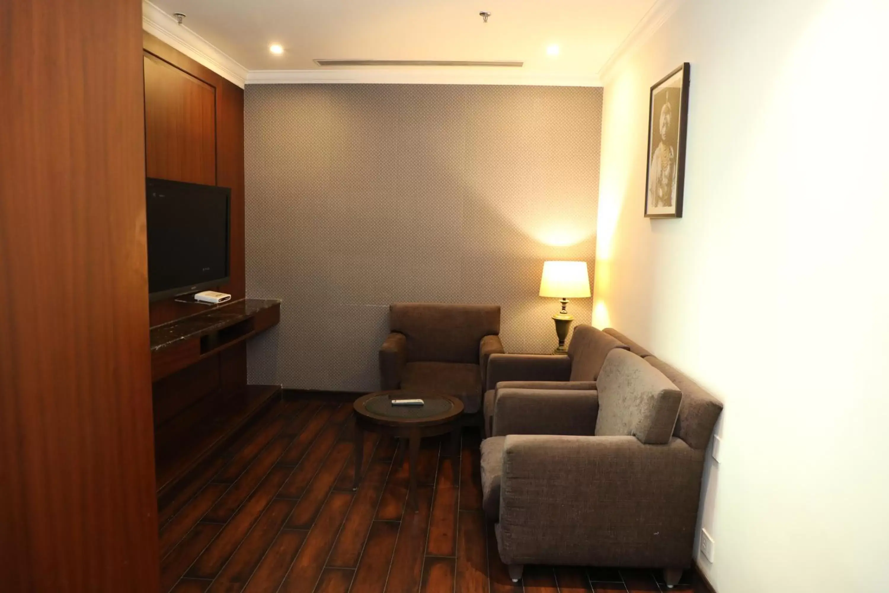 Living room, Seating Area in Ramada by Wyndham Jalandhar City Center