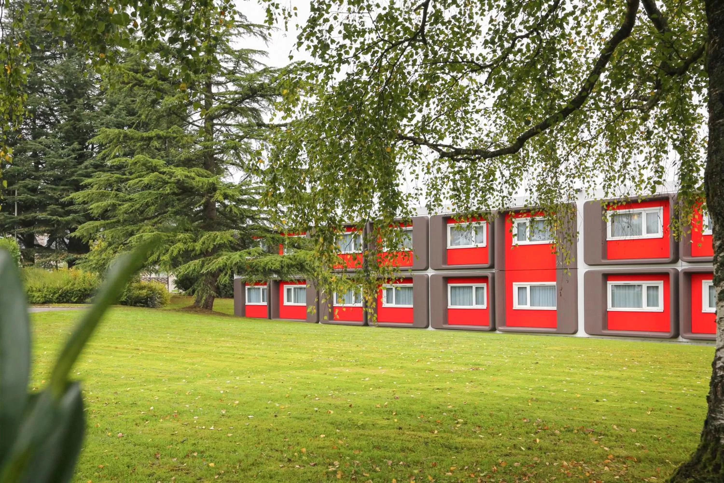 Property building in ibis Charleville Mézières