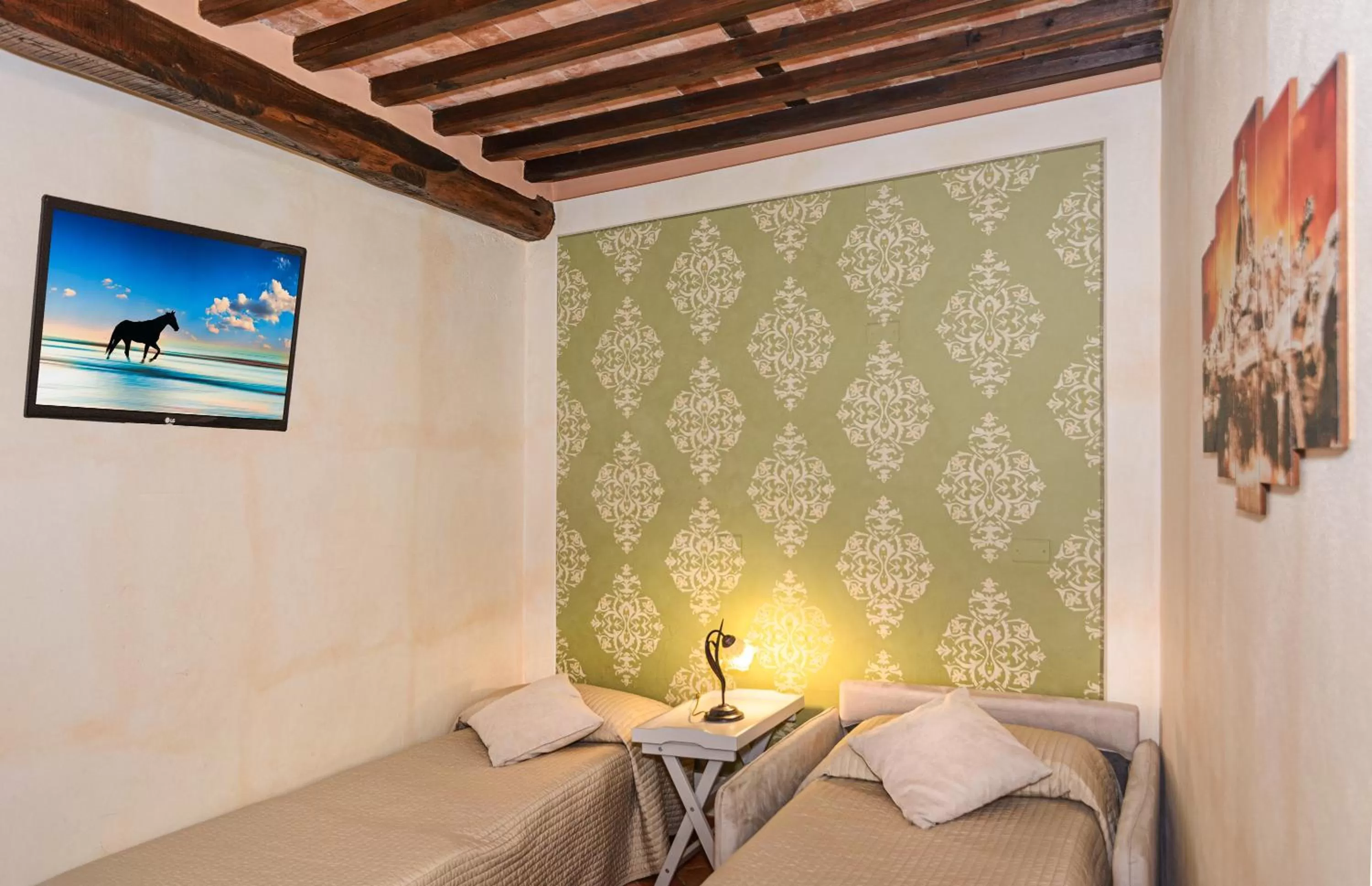 Bedroom, Bed in Hotel Villa Cheli