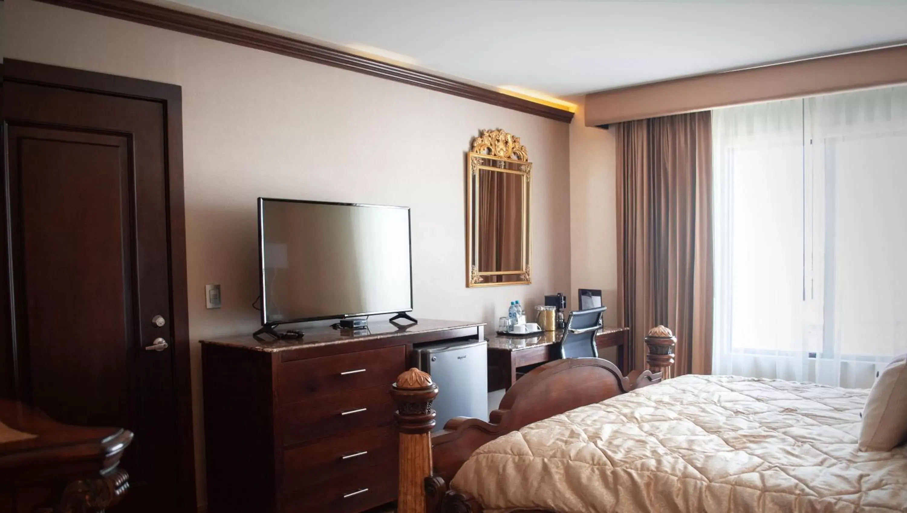 Bed in Wyndham Torreon Bed in Wyndham Torreon