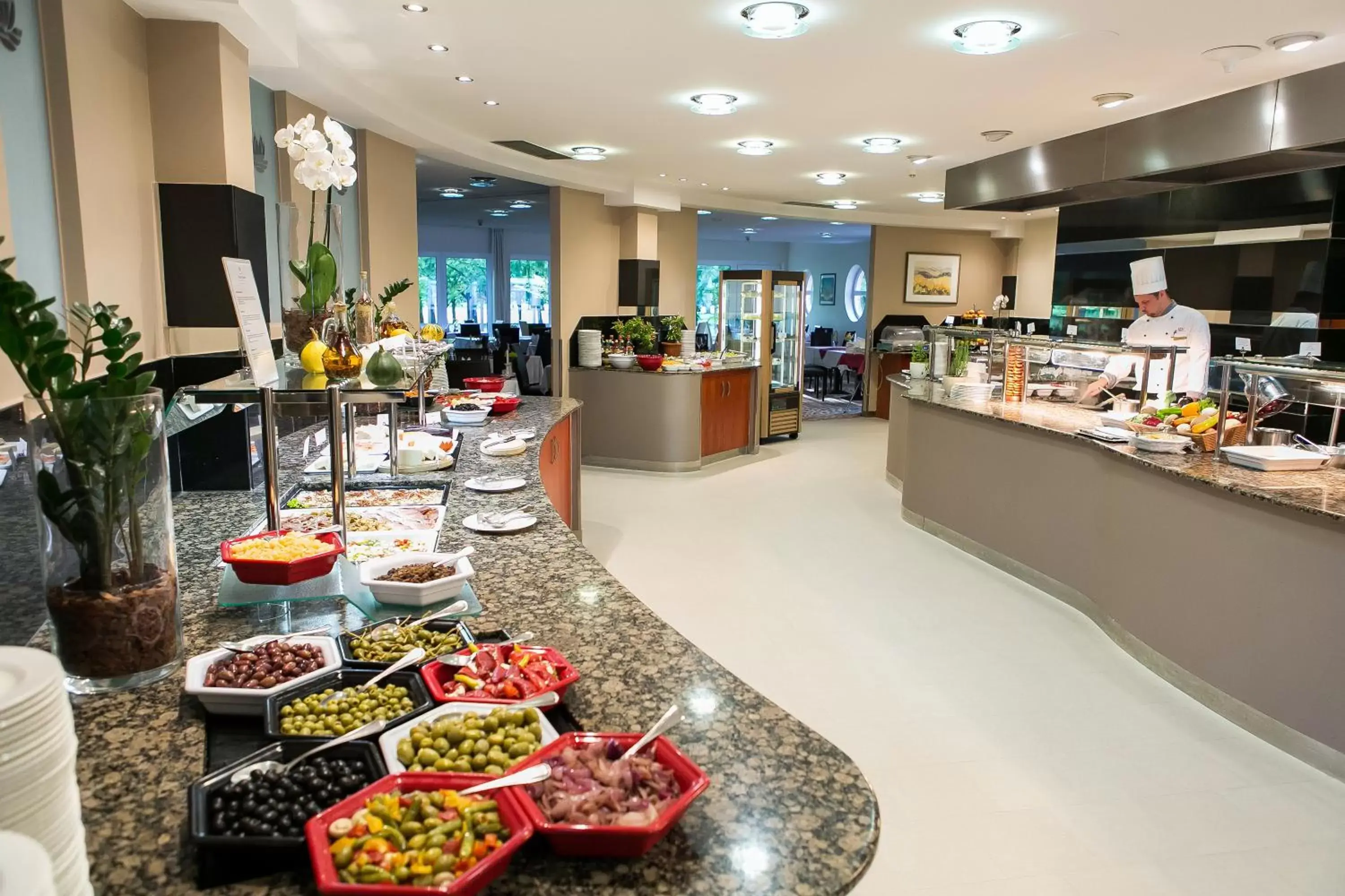 Buffet breakfast, Food in Lotus Therme Hotel & Spa