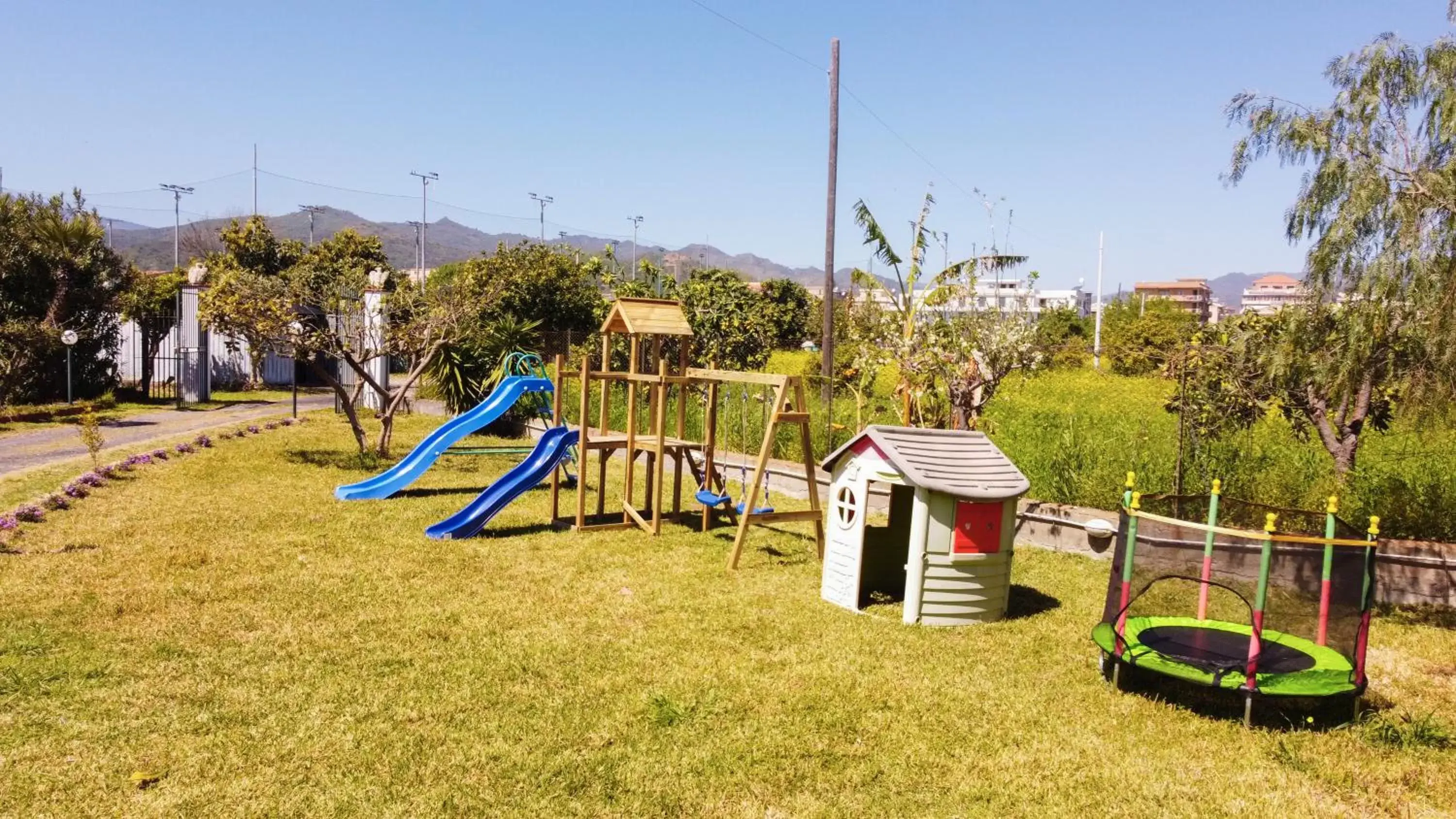 Natural landscape, Children's Play Area in Villa Nadira