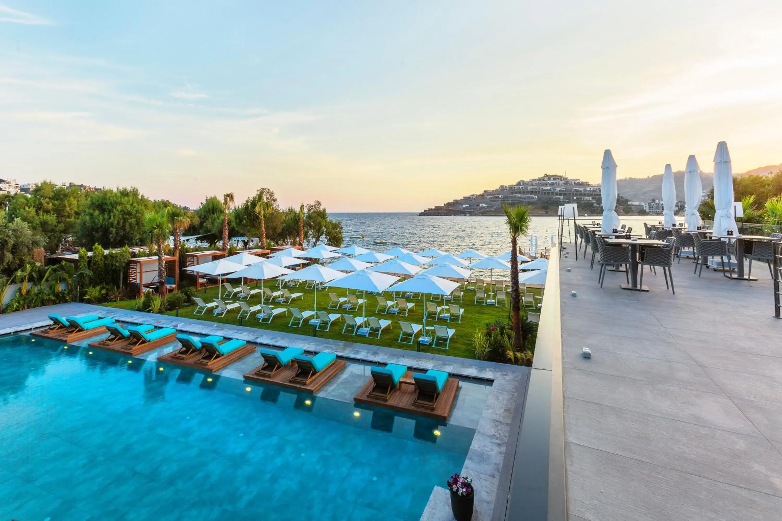 Living room, Swimming Pool in ARTS HOTEL BODRUM YALIKAVAK