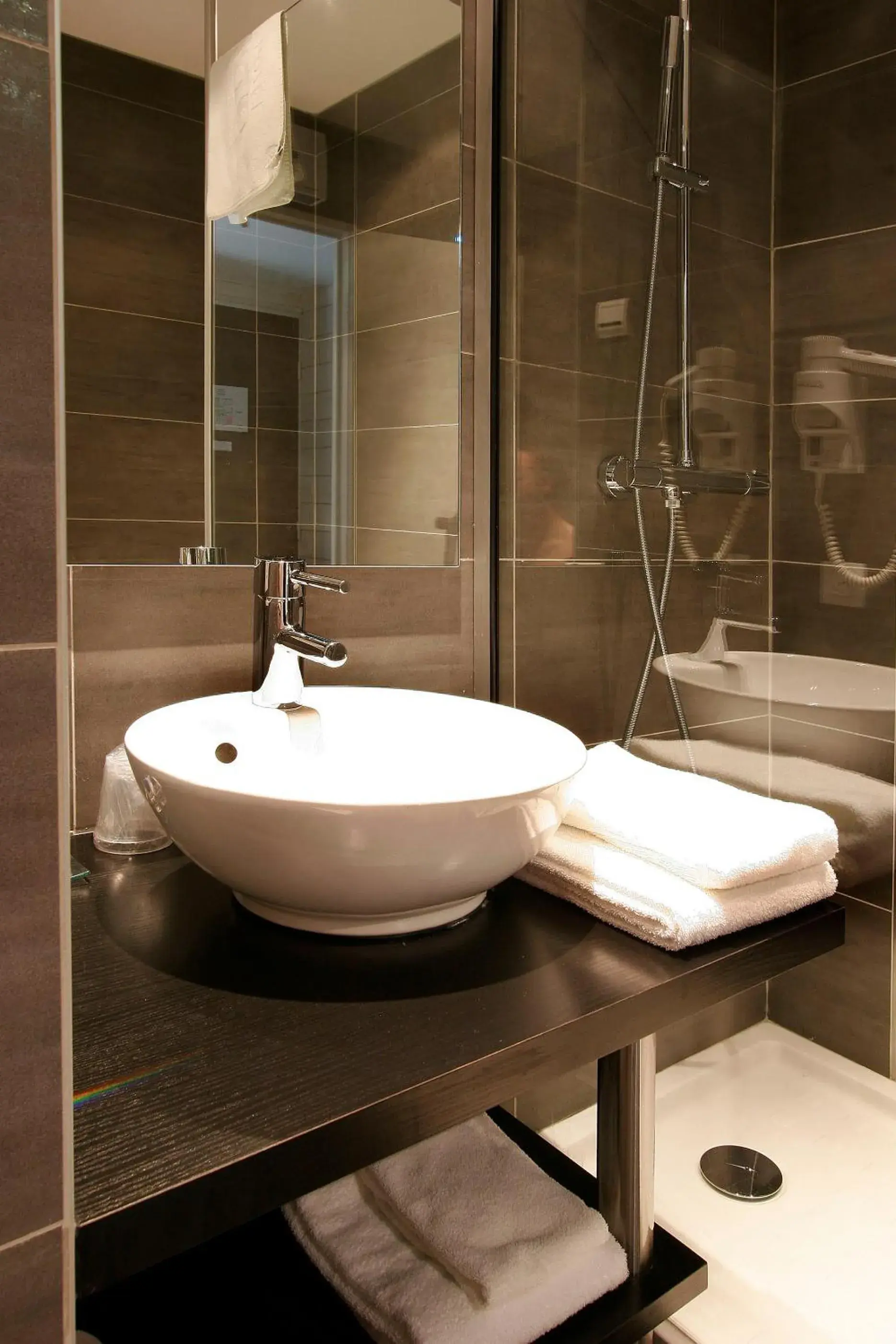 Bathroom in Hôtel de La Plage by Inwood Hotels