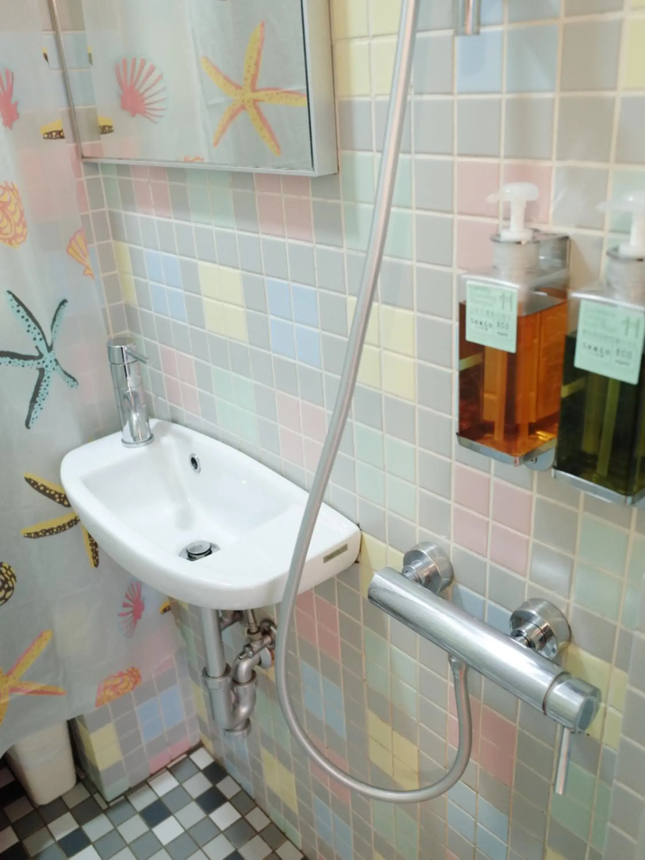 Bathroom in Rainbow Island B&b