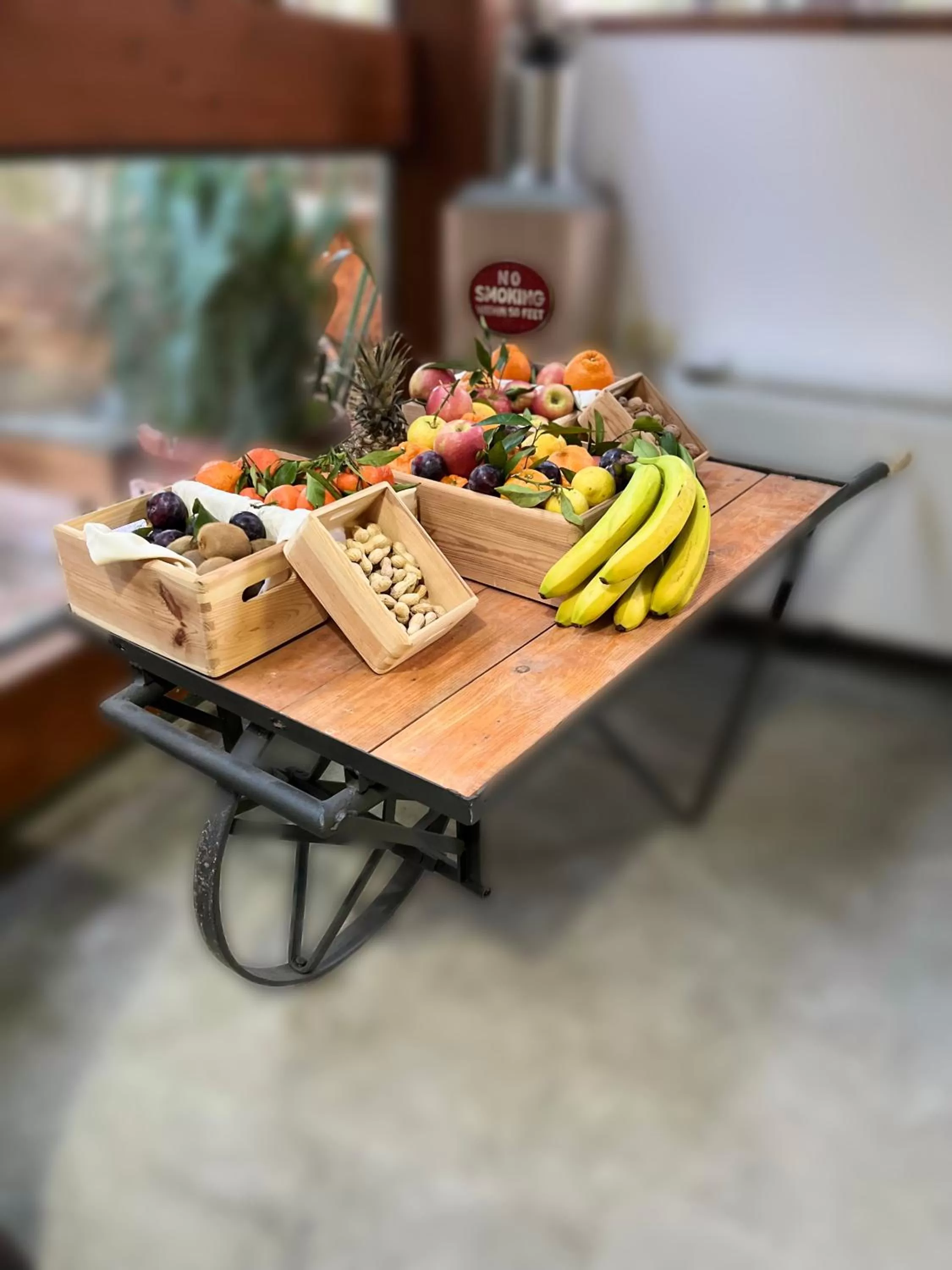 Food and drinks in Villa Alba Boutique Hotel