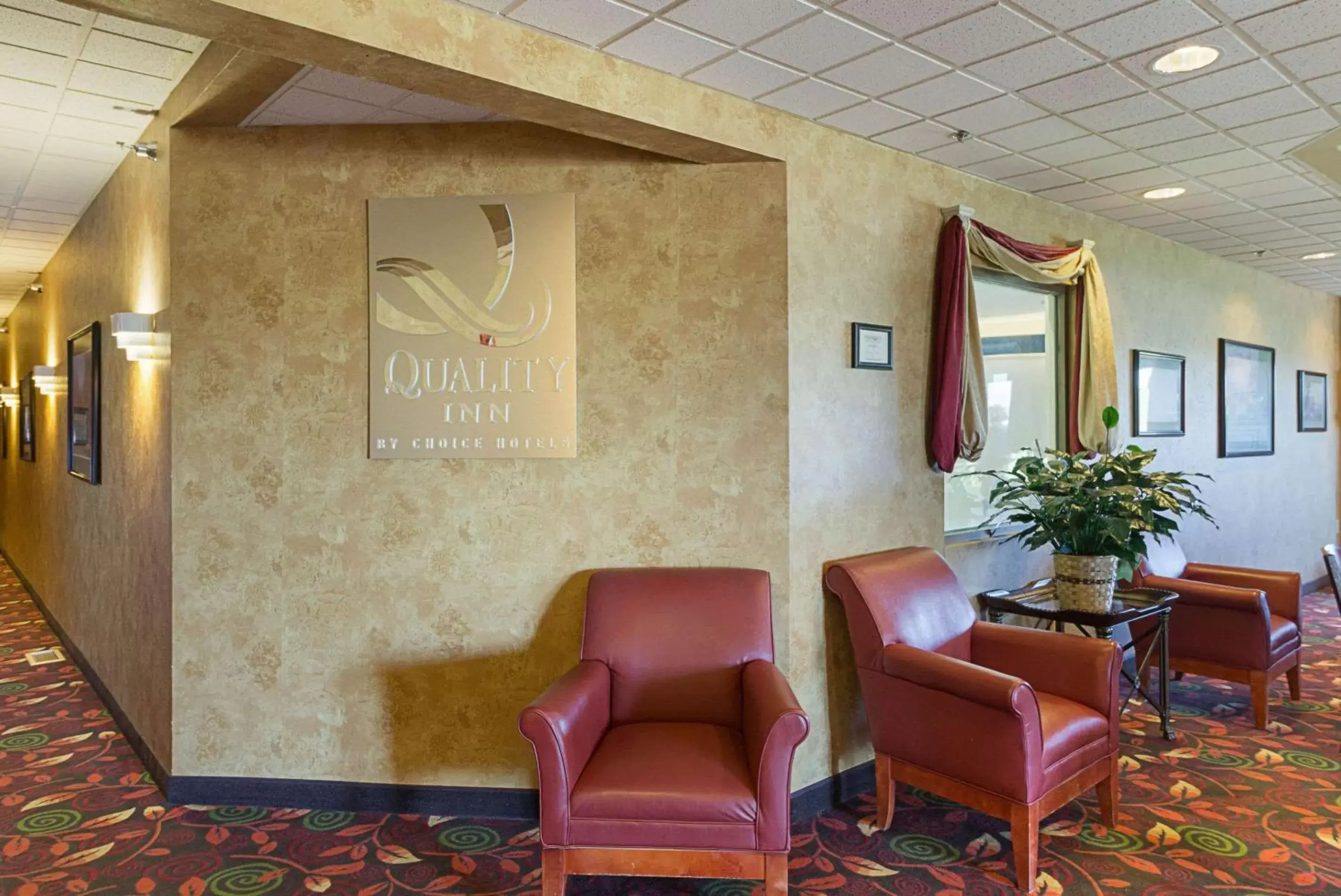 Lobby or reception, Lobby/Reception in Quality Inn Fairmont