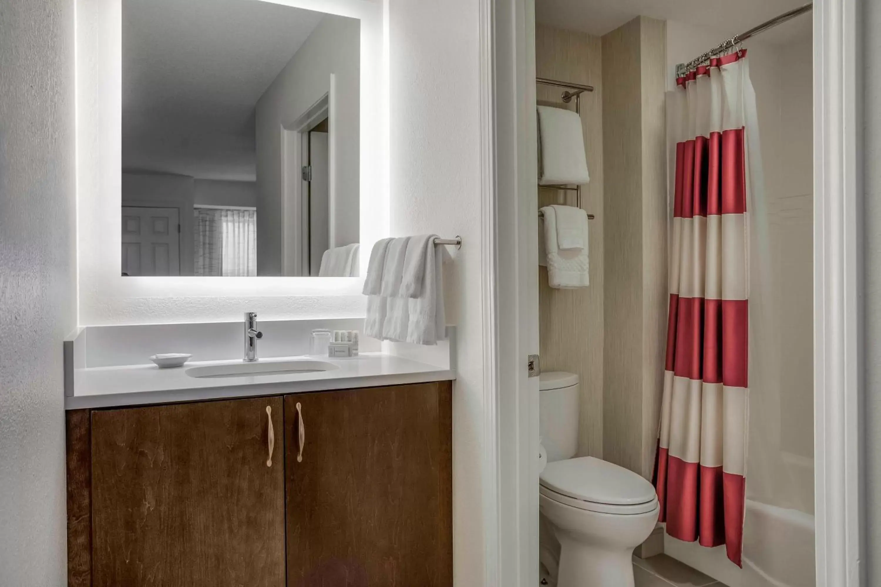 Bathroom in Residence Inn by Marriott Portsmouth