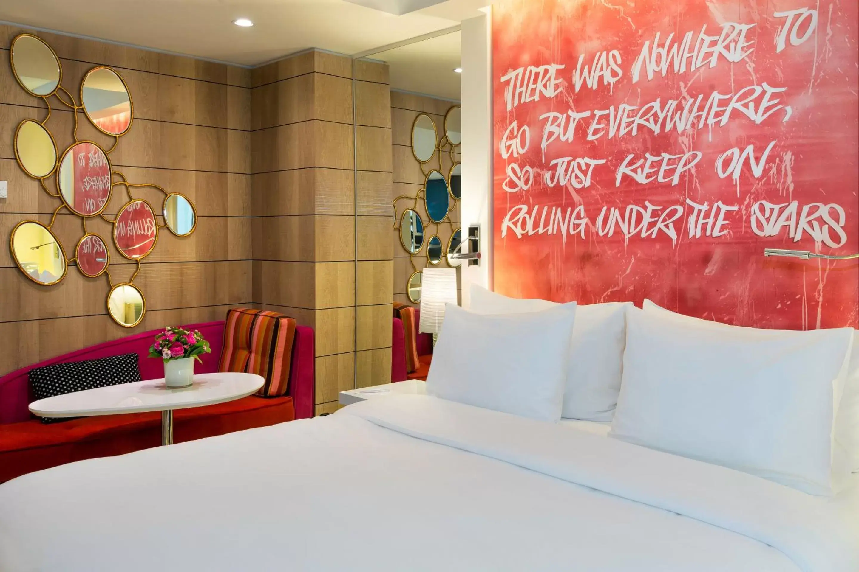 Decorative detail, Bed in N’vY Manotel Decorative detail, Bed in N’vY Manotel