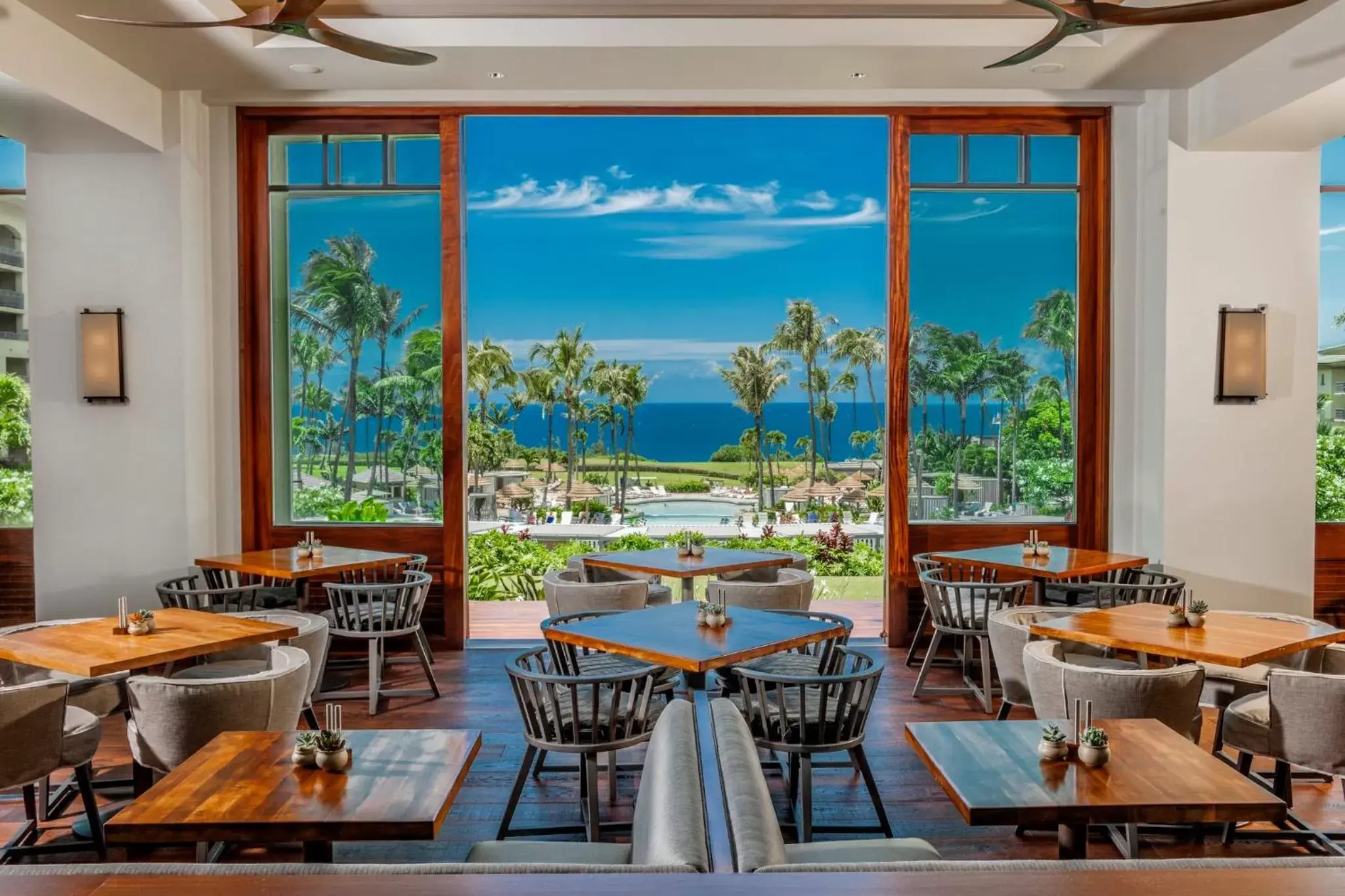 Restaurant/Places to Eat in The Ritz-Carlton Maui, Kapalua