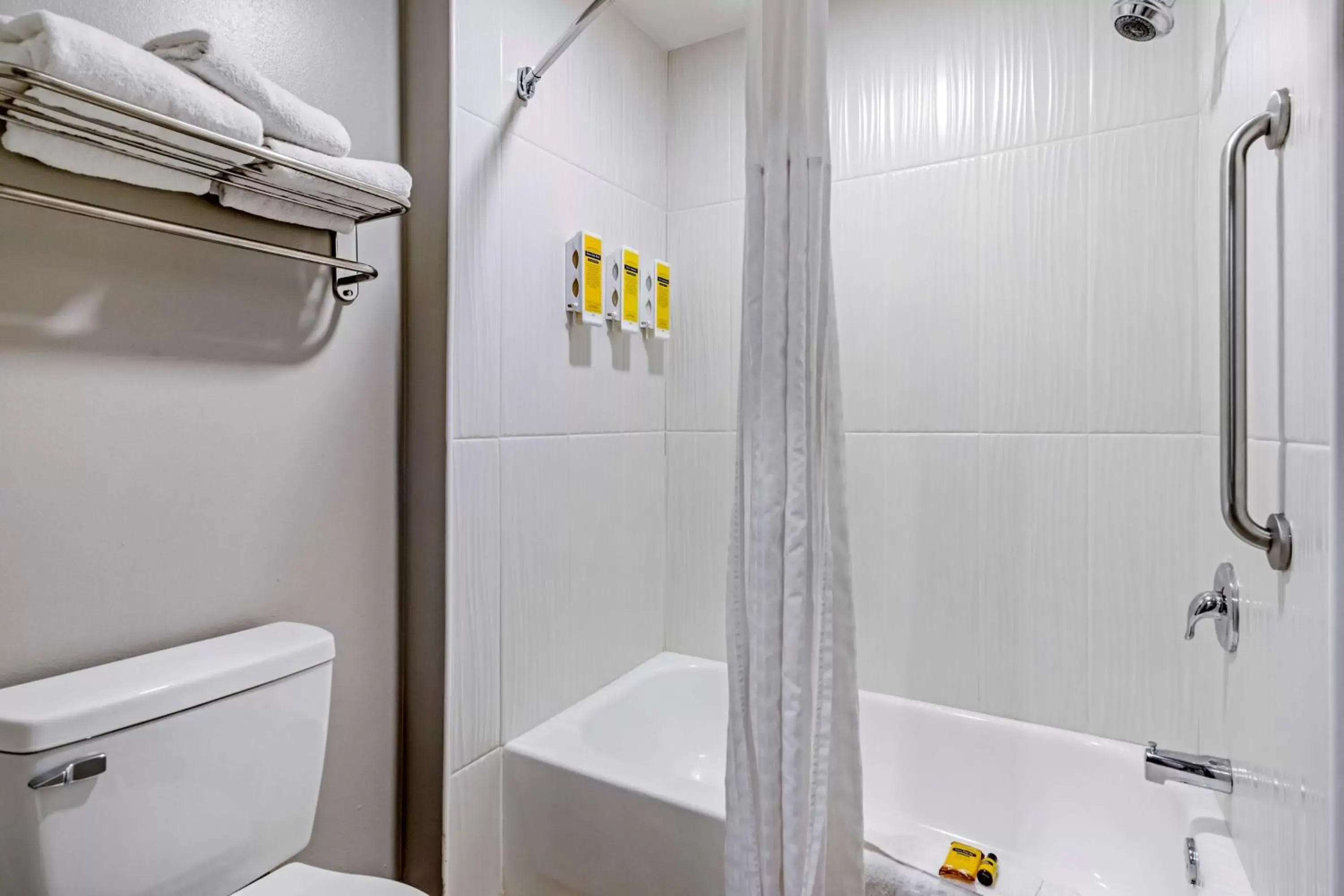 Bathroom in Best Western PLUS Edinburg Inn & Suites