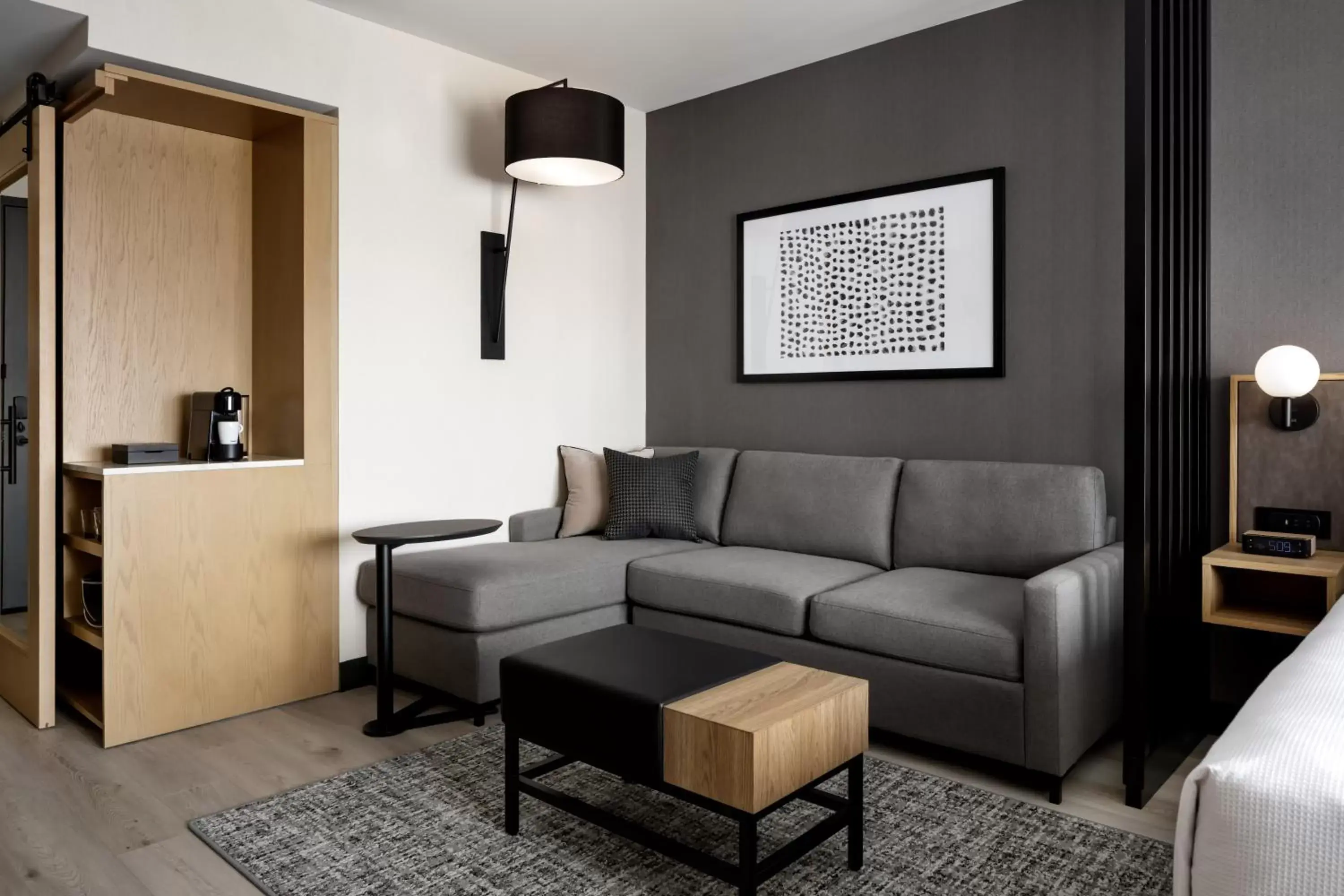 Bedroom, Seating Area in Hyatt Place Montreal - Downtown