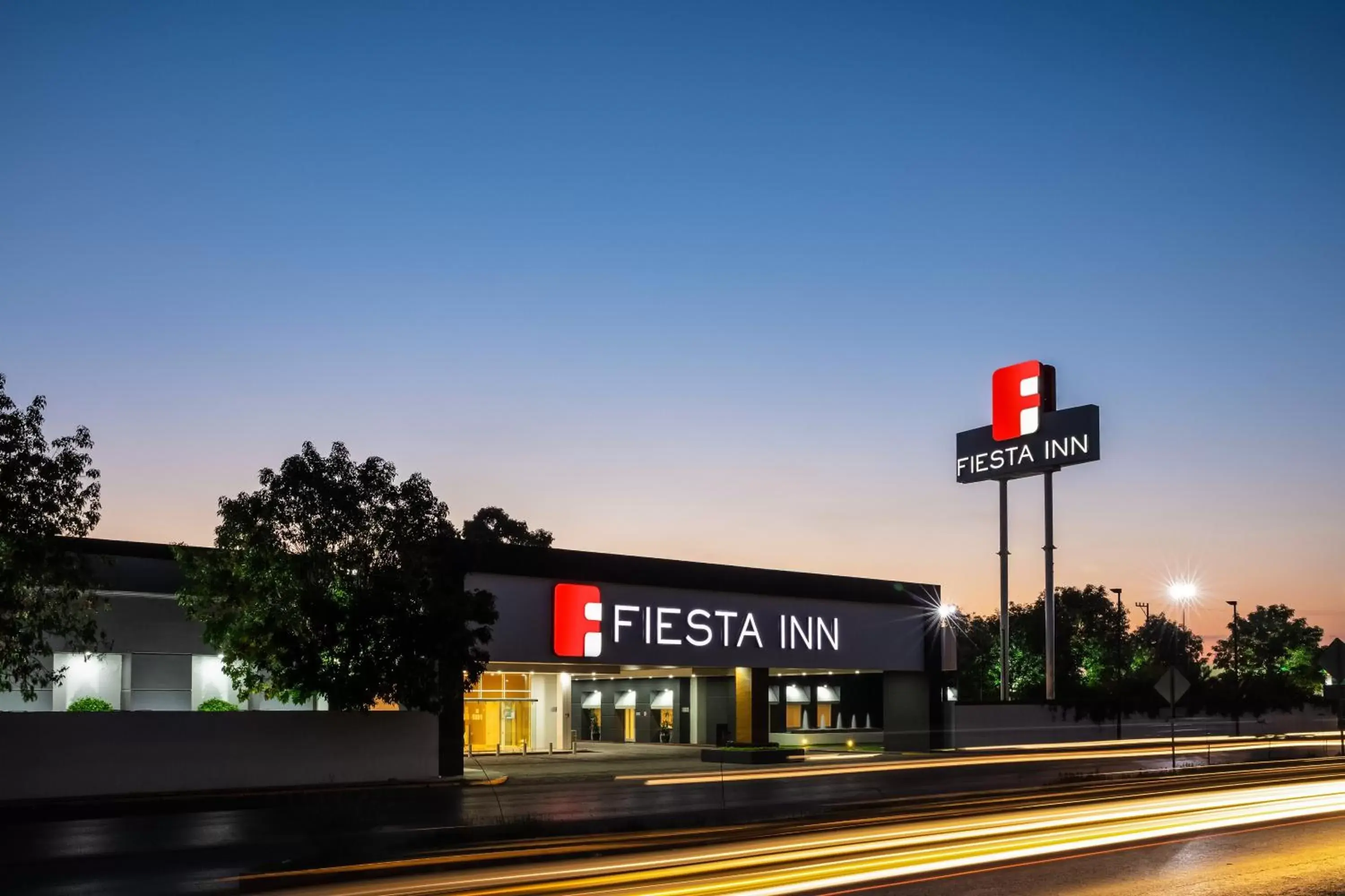 Property building in Fiesta Inn San Luis Potosi Glorieta Juarez