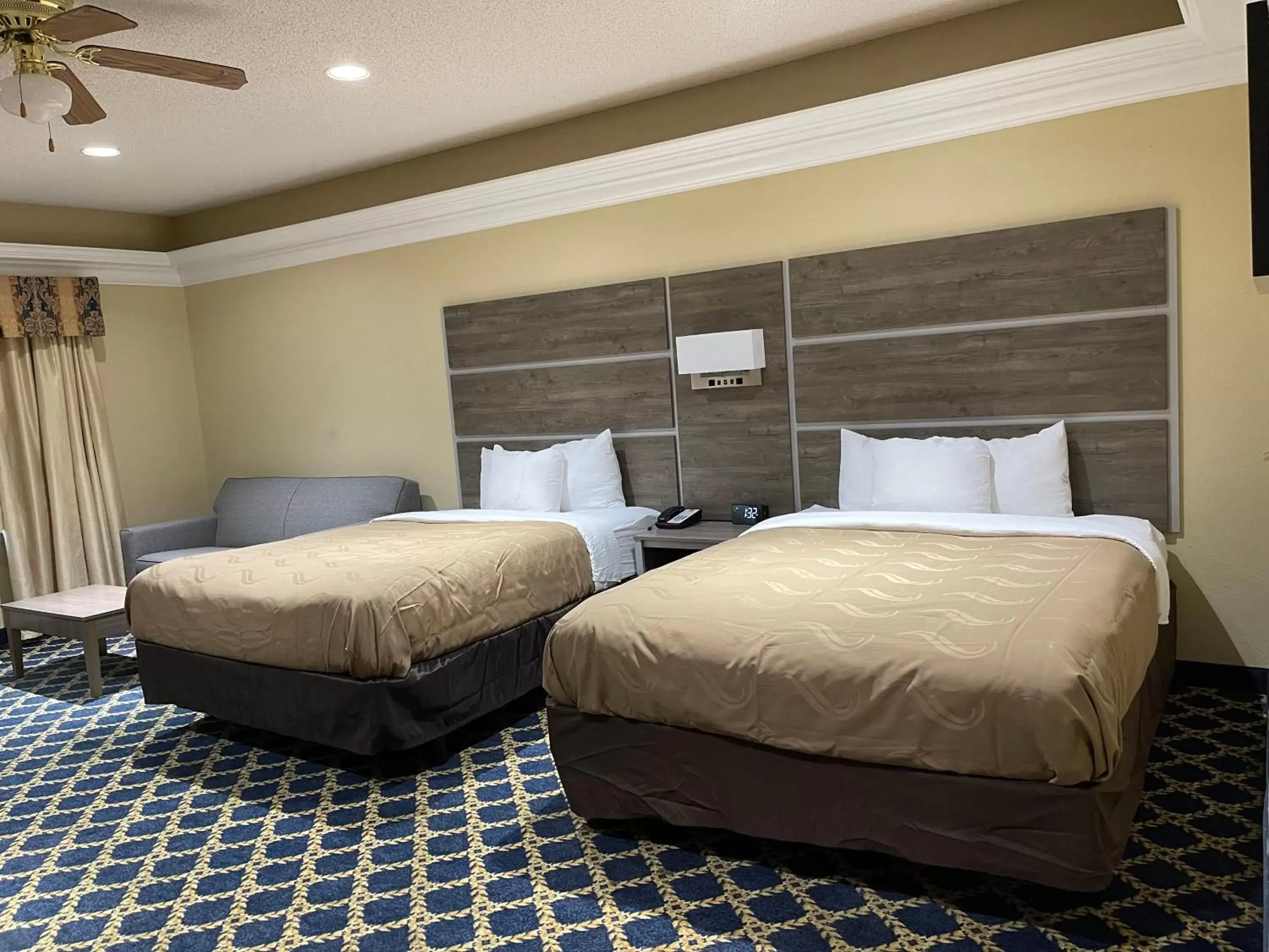 Bed in Quality Inn Thomasville-Northpark