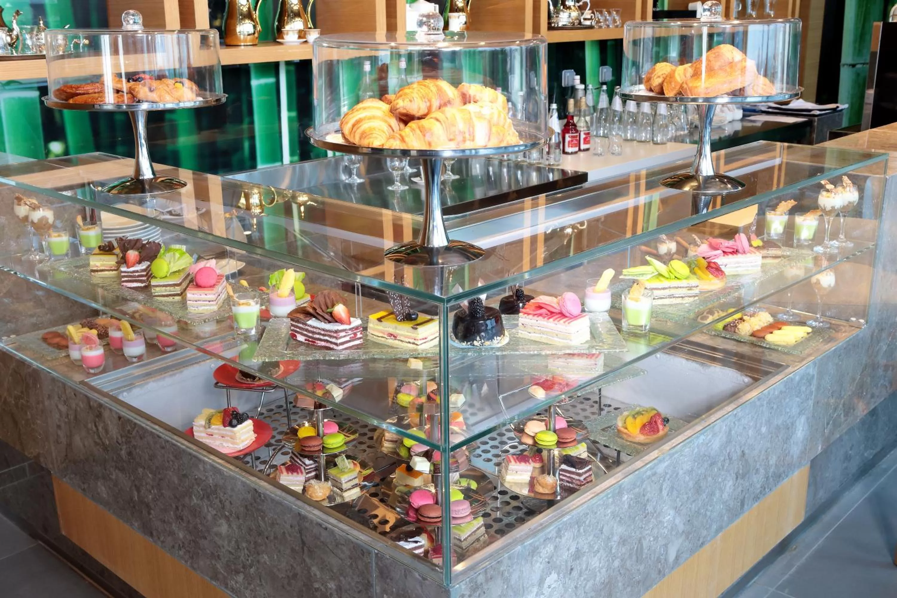 Lounge or bar in Novotel Jazan