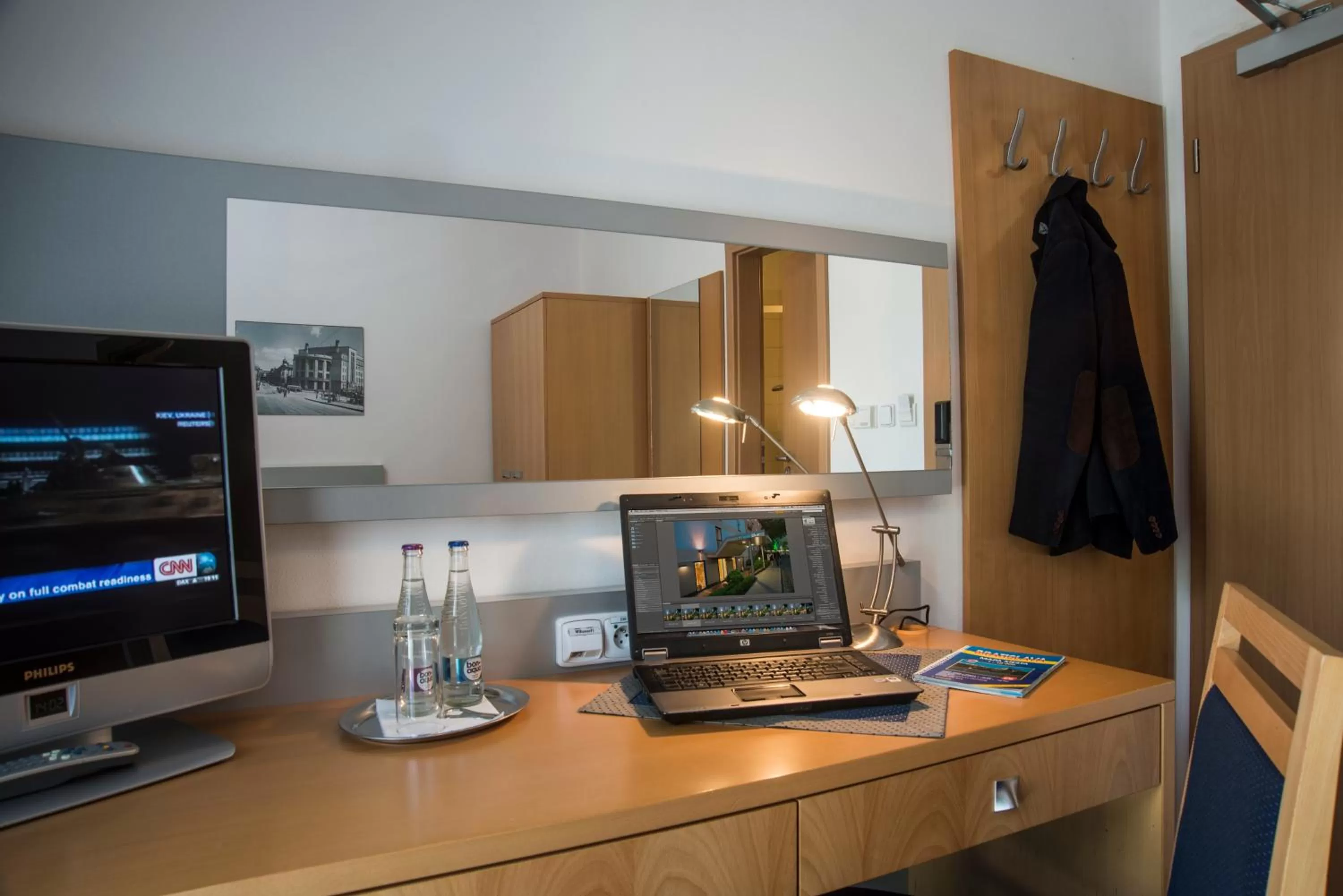 TV and multimedia in Felicity Garni Hotel