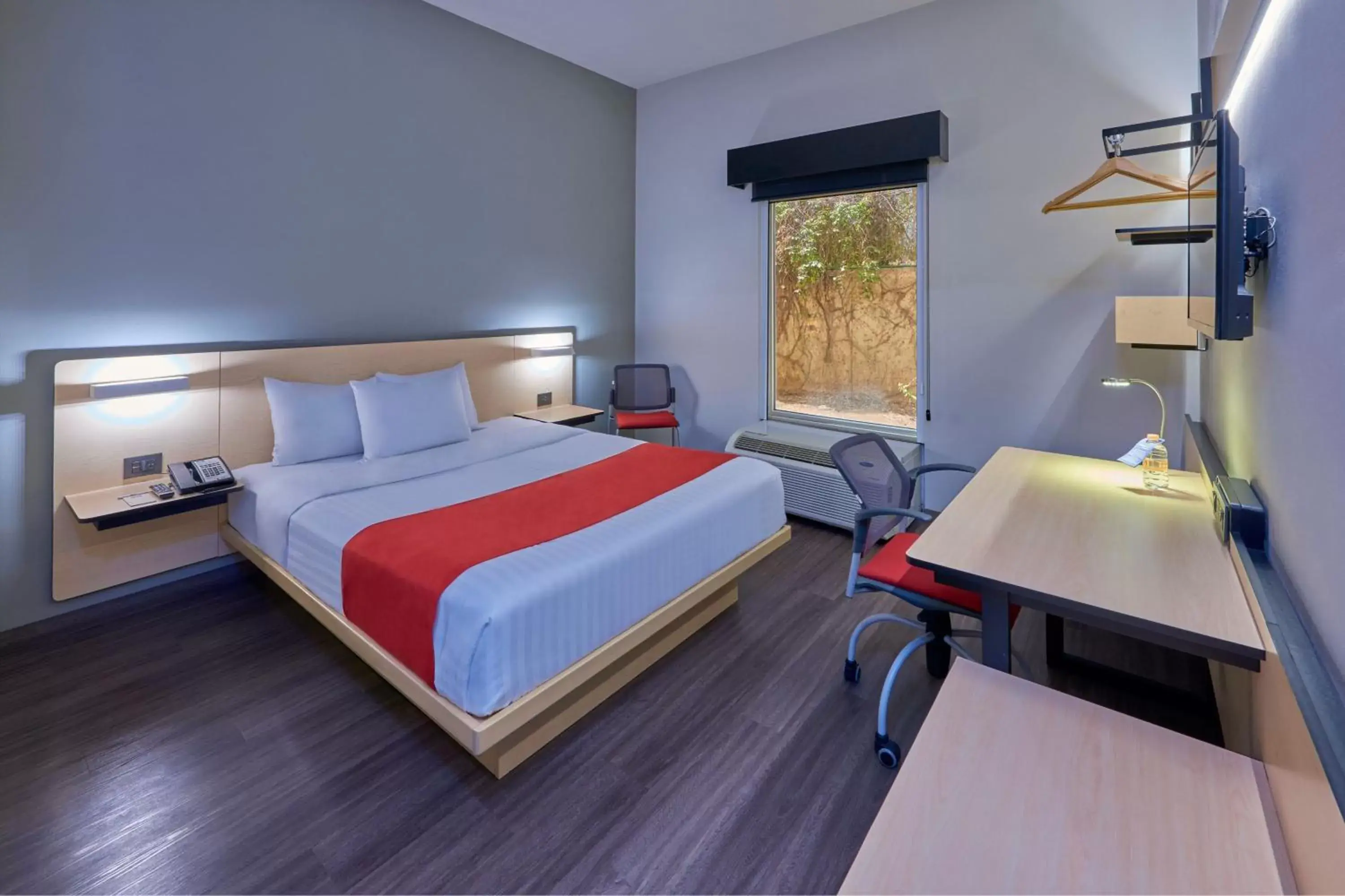 Photo of the whole room, Bed in City Express by Marriott Saltillo Norte