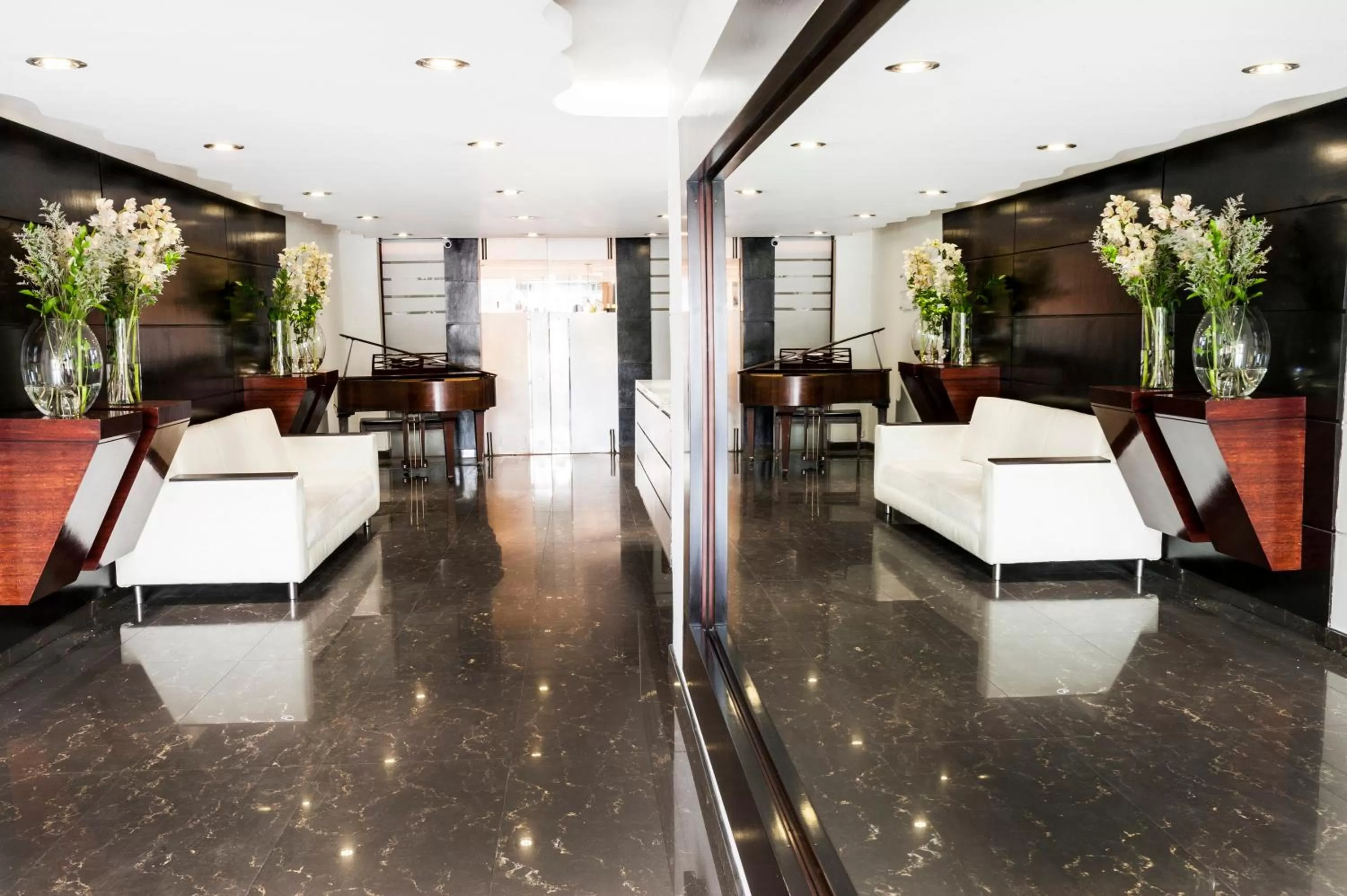 Facade/entrance, Fitness Center/Facilities in Hotel Virrey Park