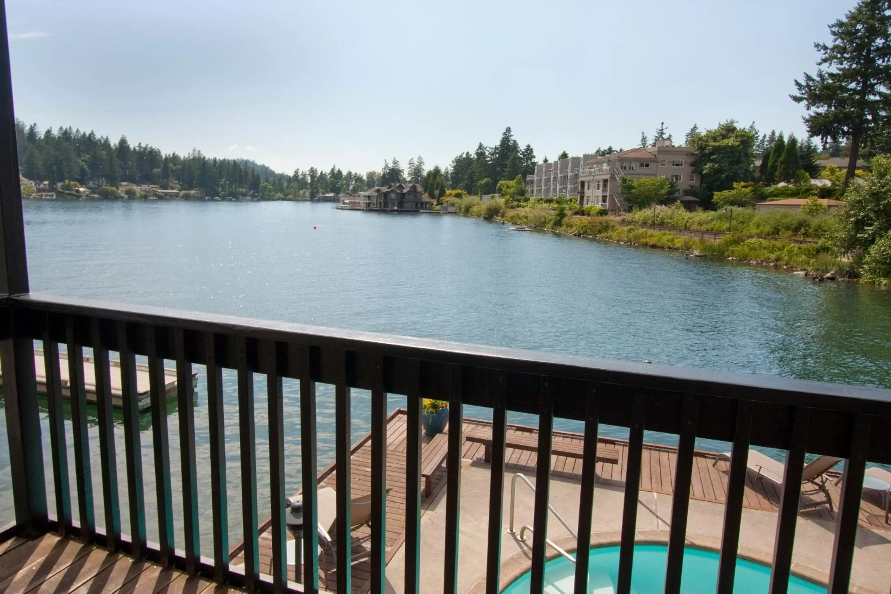 View (from property/room), River View in Lakeshore Inn