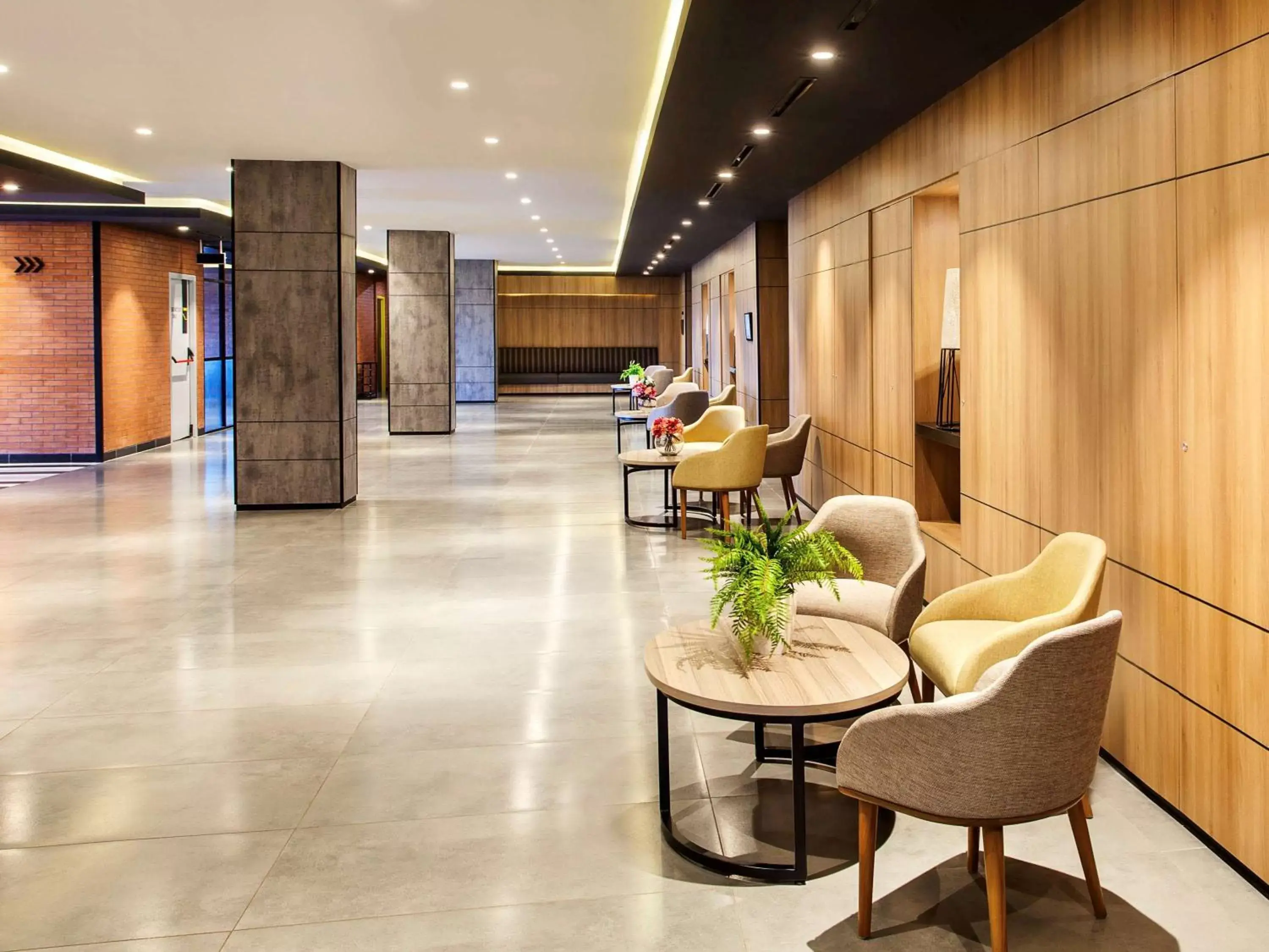 Property building, Lobby/Reception in ibis Styles Bekasi Jatibening