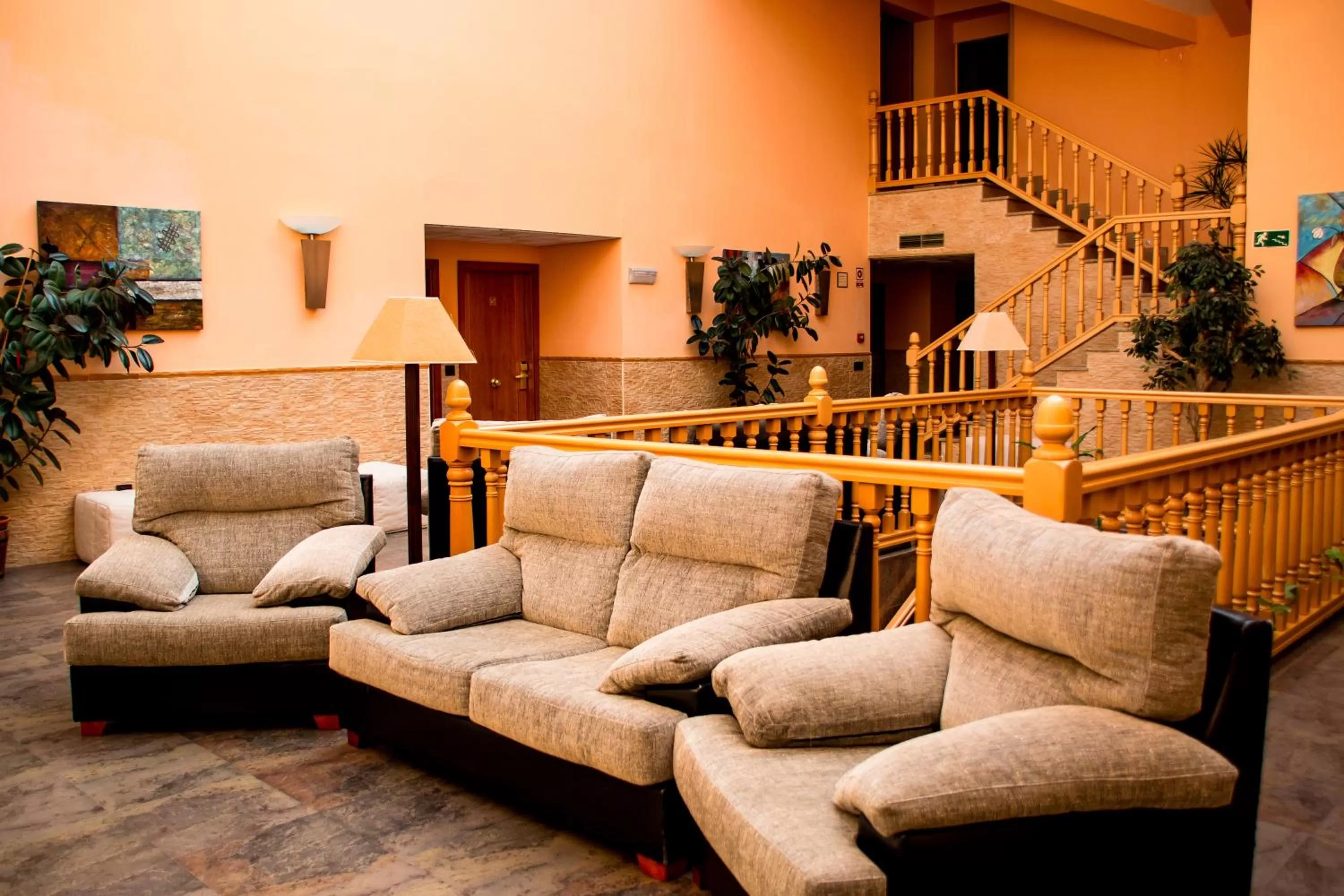 Communal lounge/ TV room in Hotel Rural El Jardin