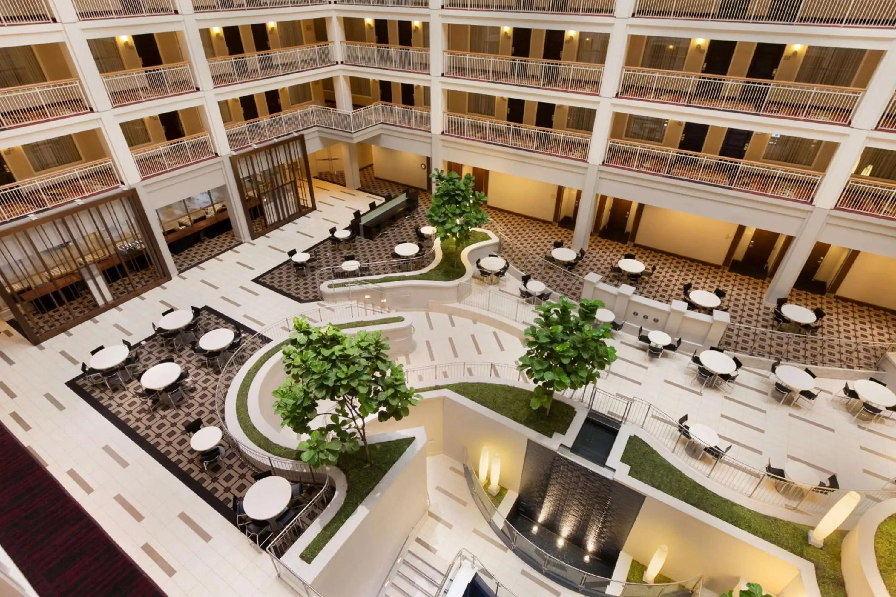 Lobby or reception in Embassy Suites Chicago - Downtown River North