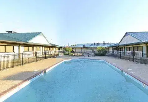 Swimming Pool in America's Best Value Inn and Suites