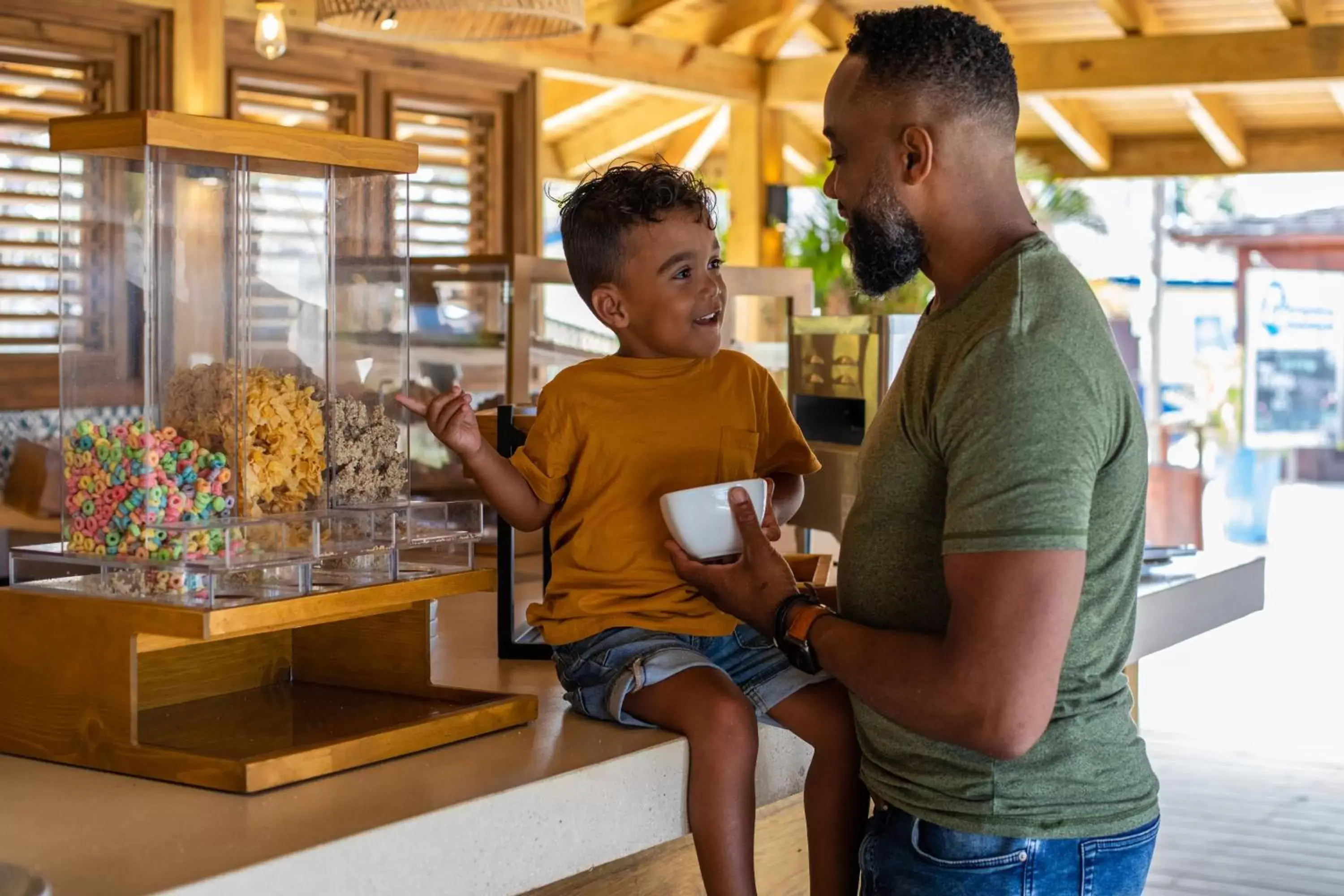 Breakfast in LionsDive Beach Resort