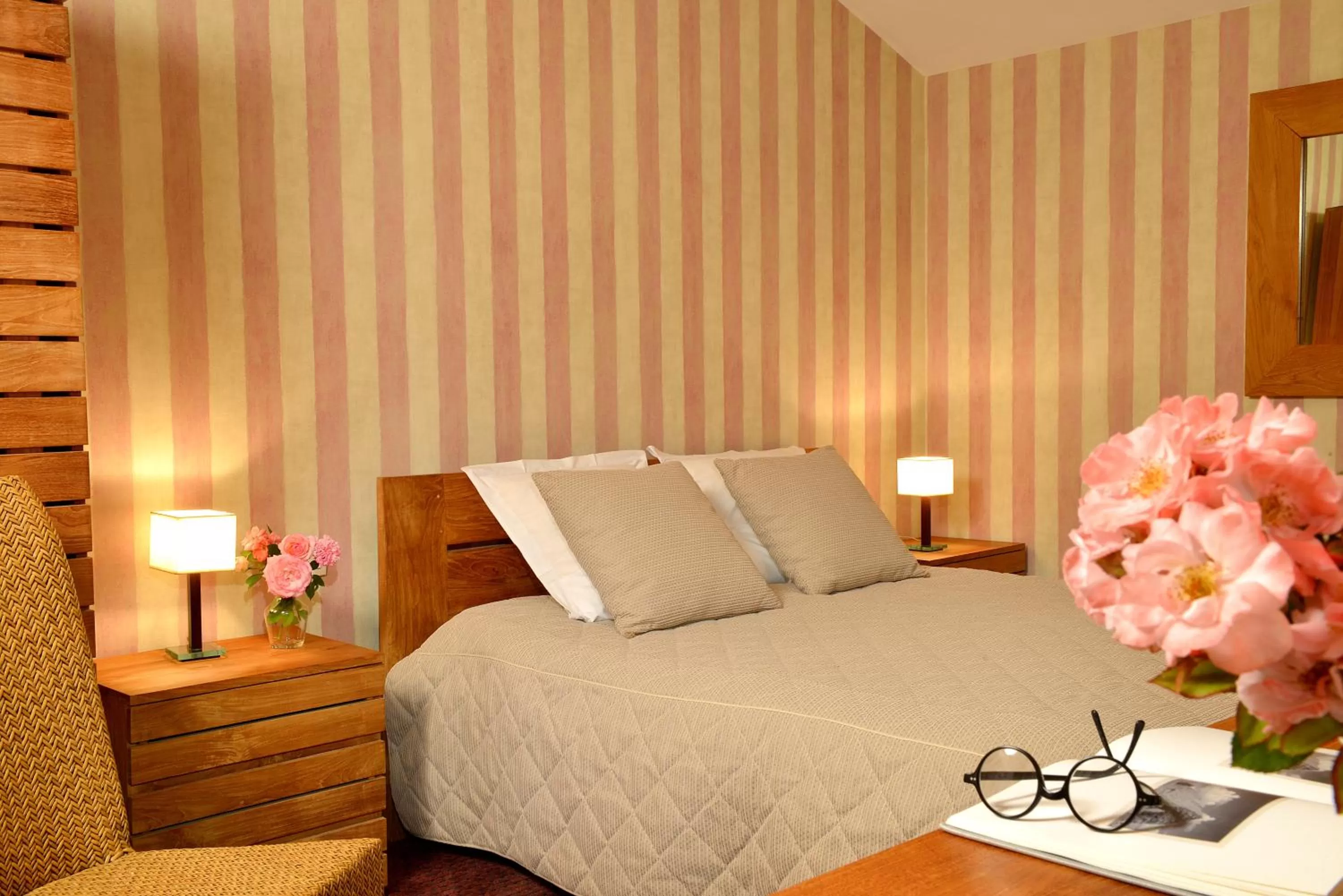 Bedroom, Bed in B&B Domaine de La Corbe