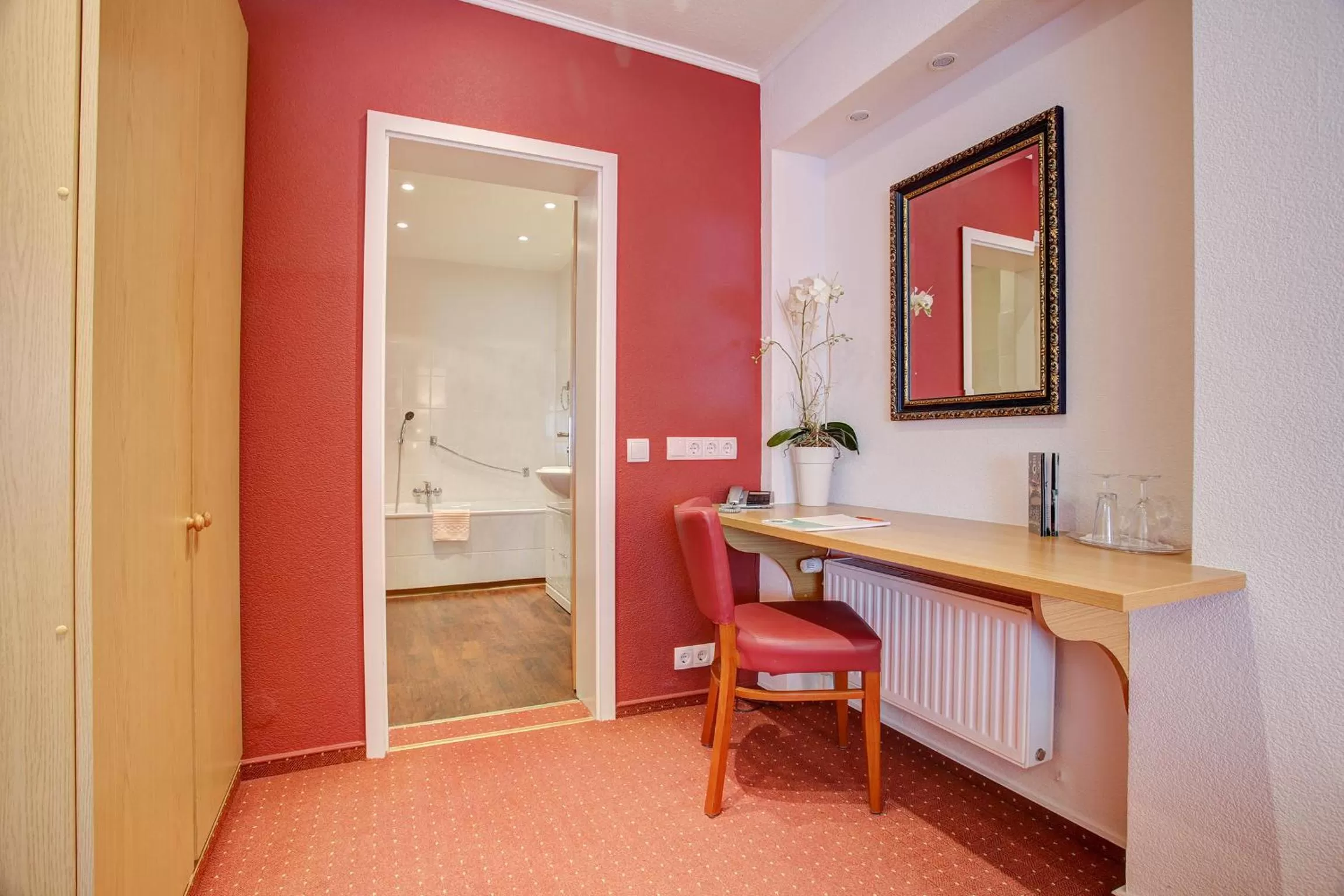 Decorative detail in Hotel Consul