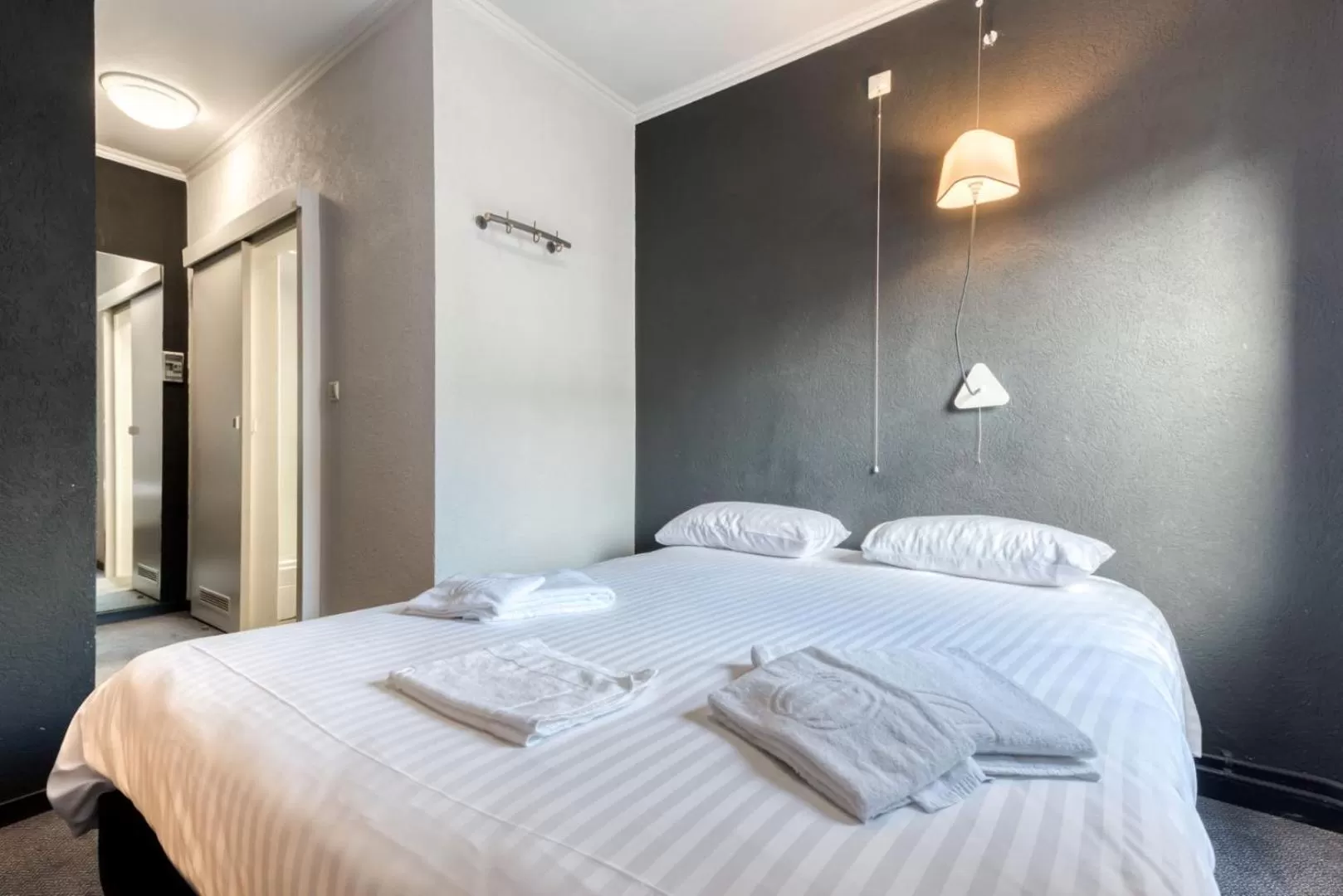 Photo of the whole room, Bed in Hôtel de la Gare