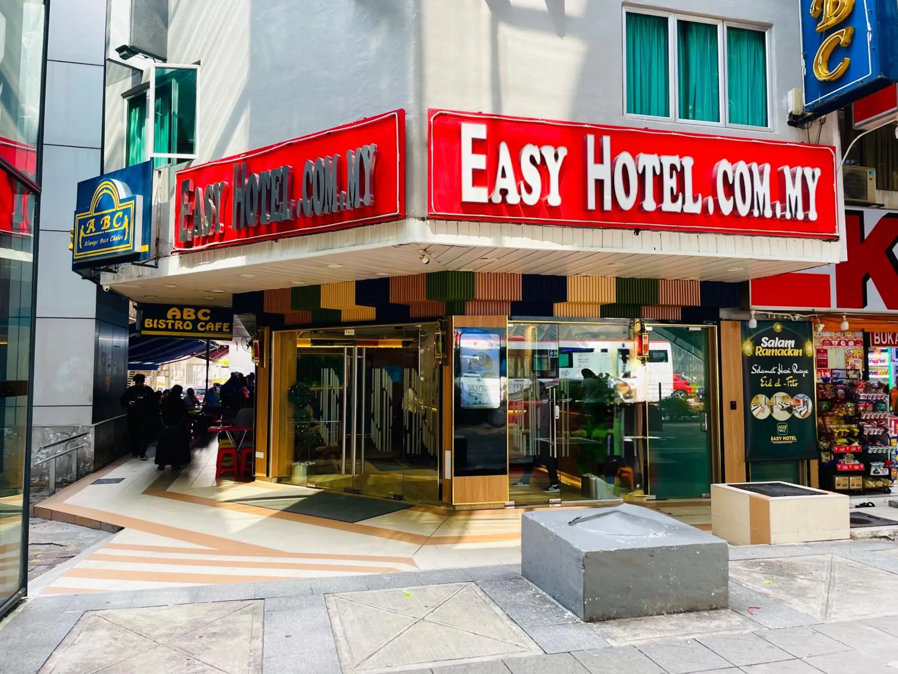 Property building in ESSY Hotel KL Sentral Property building in ESSY Hotel KL Sentral