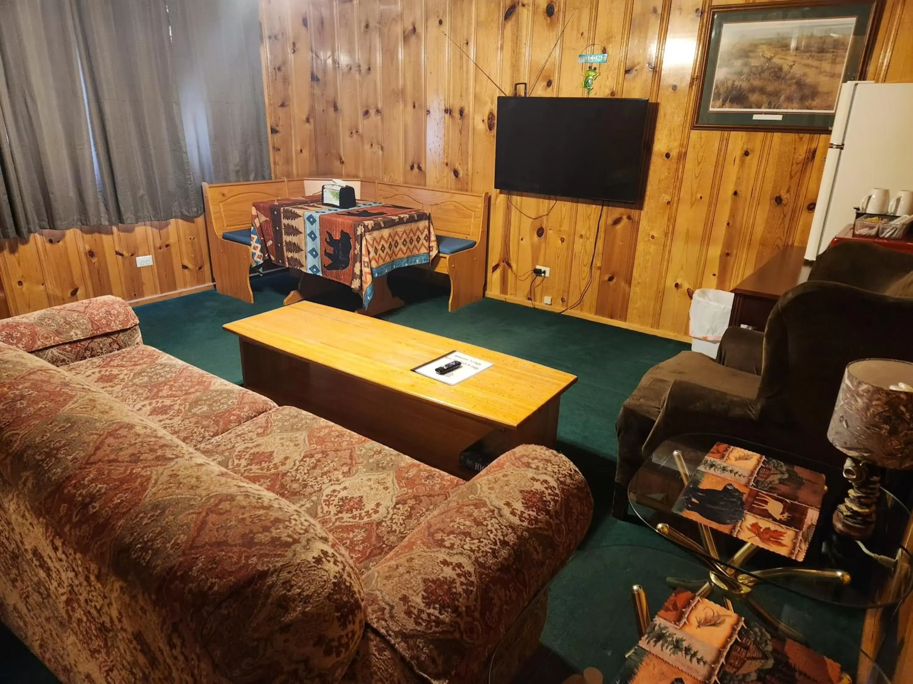 Seating Area in Eagle Nest Fly Shack & Lodge