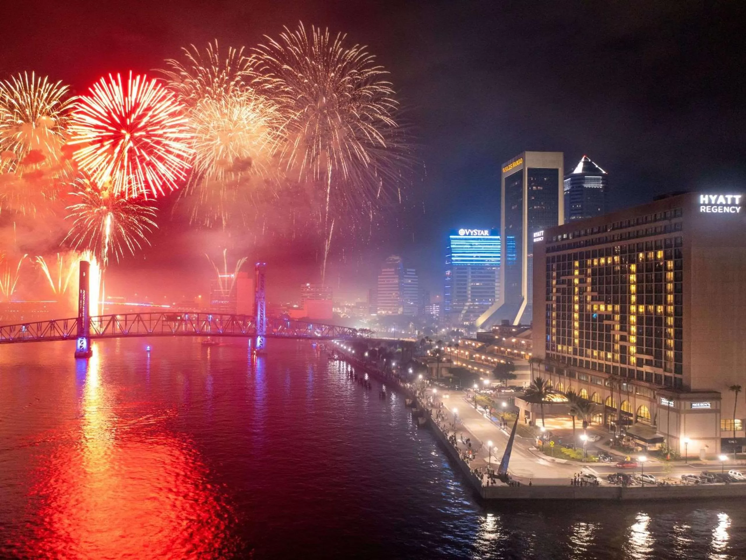 Property building in Hyatt Regency Jacksonville Riverfront