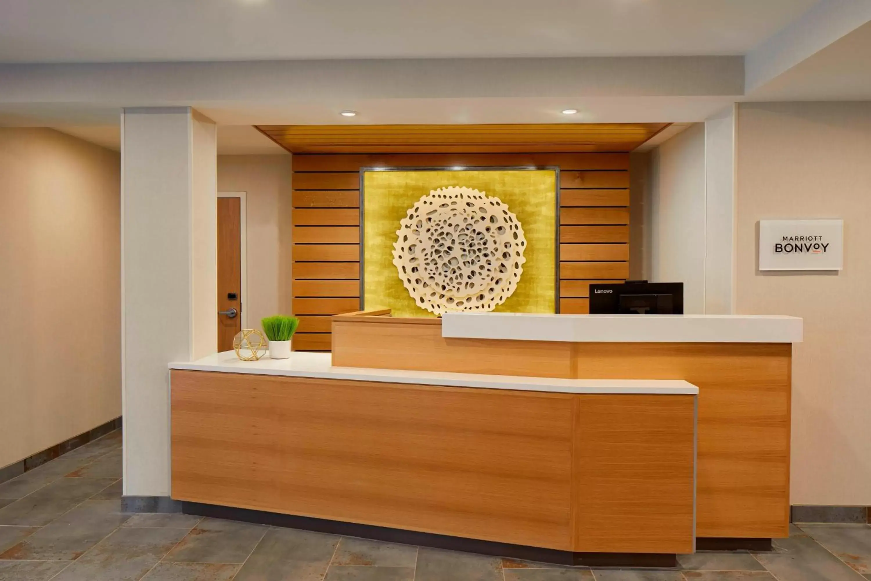 Lobby or reception, Lobby/Reception in Fairfield Inn & Suites by Marriott Albany Airport