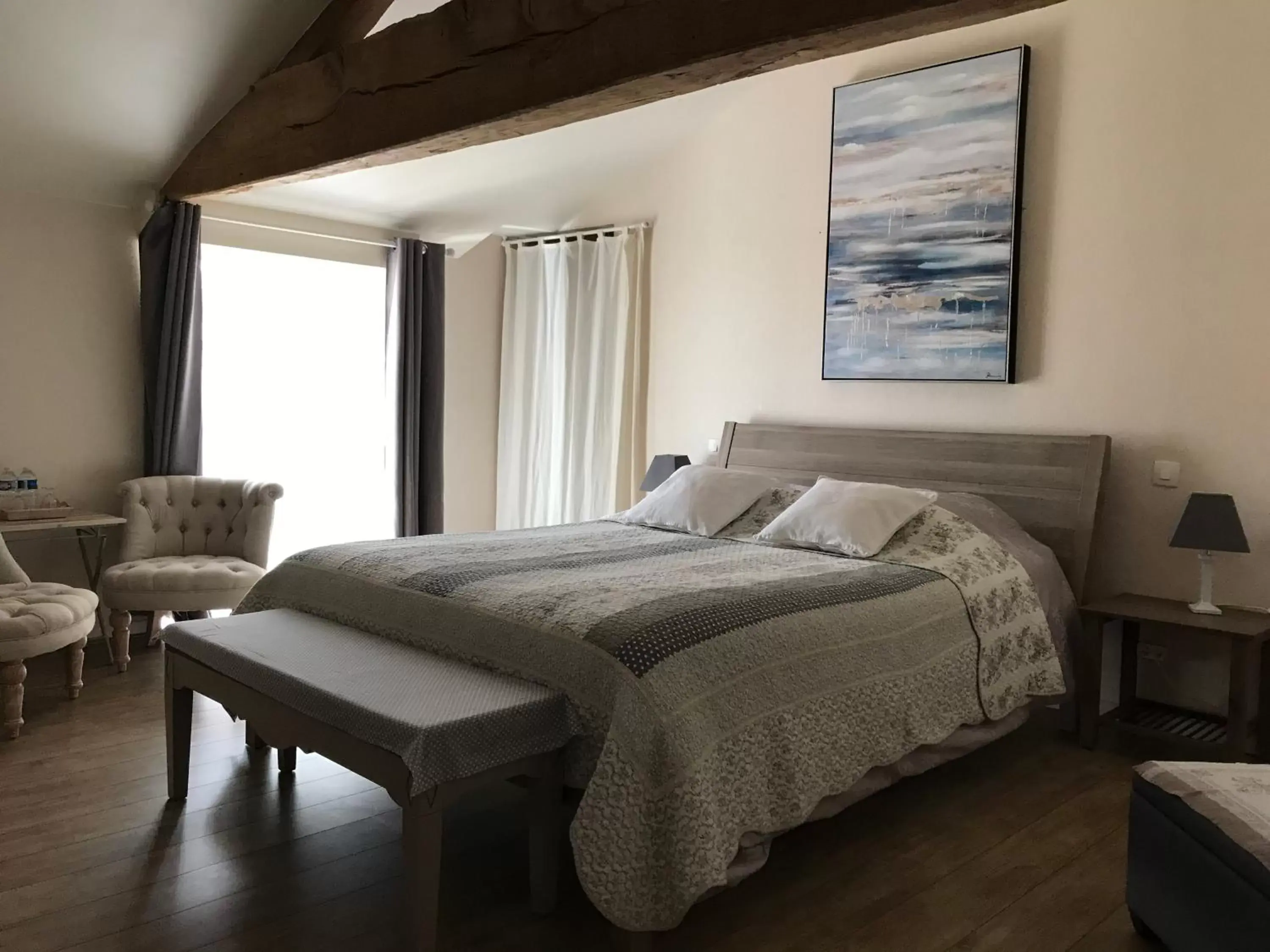 Bedroom, Bed in La Boisnière