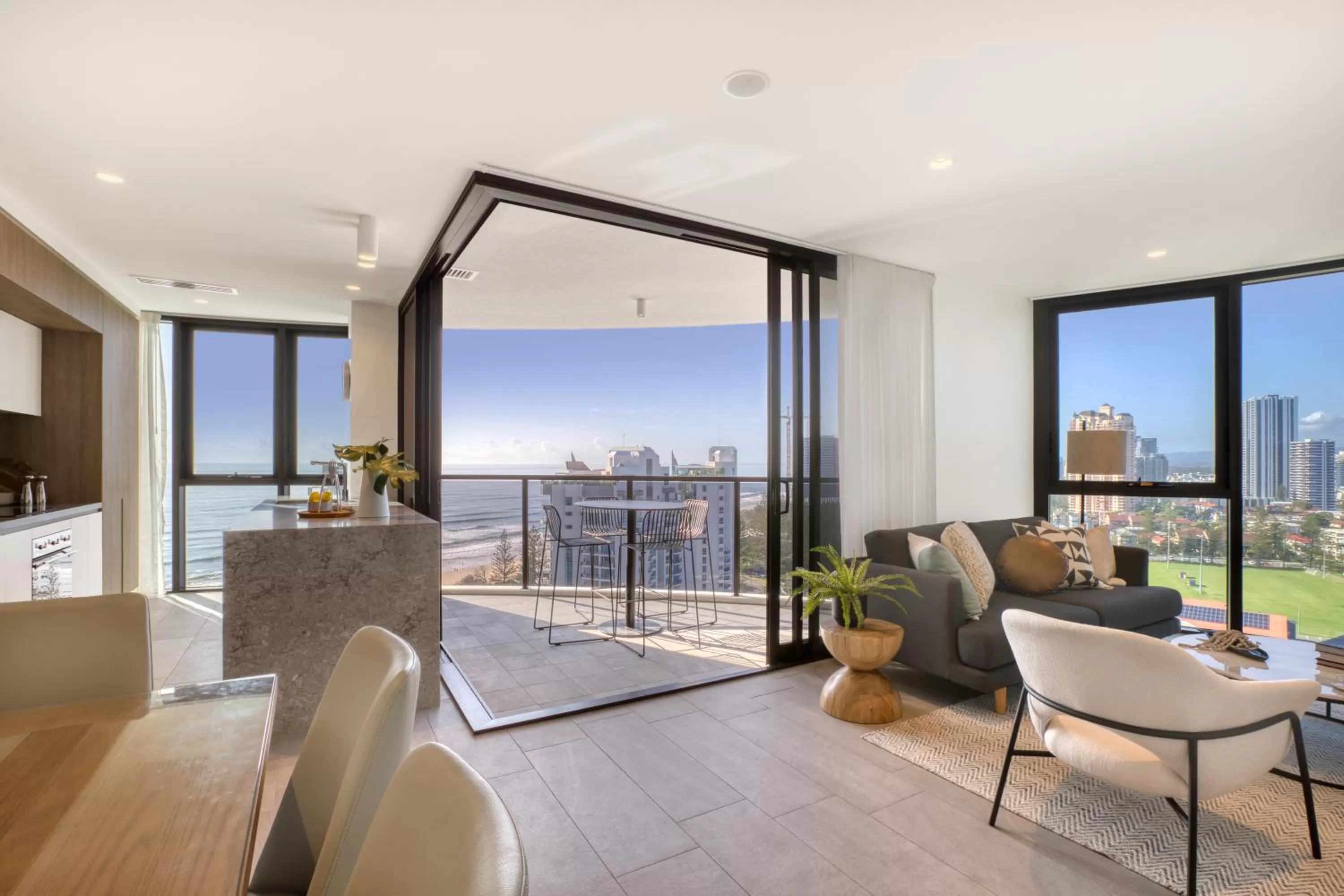 Patio in Vue Broadbeach - Official