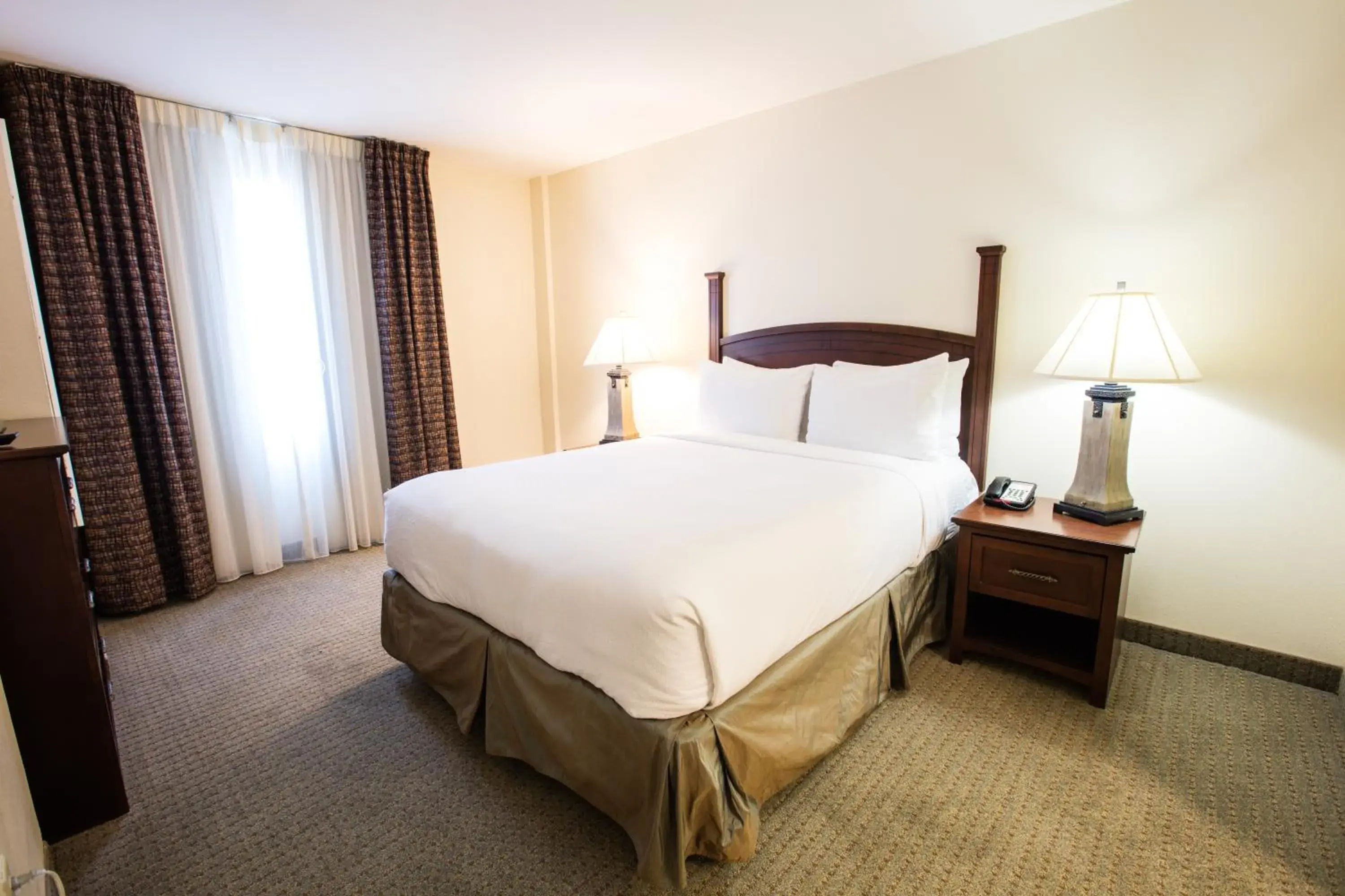 Photo of the whole room, Bed in Staybridge Suites Austin Airport, an IHG Hotel