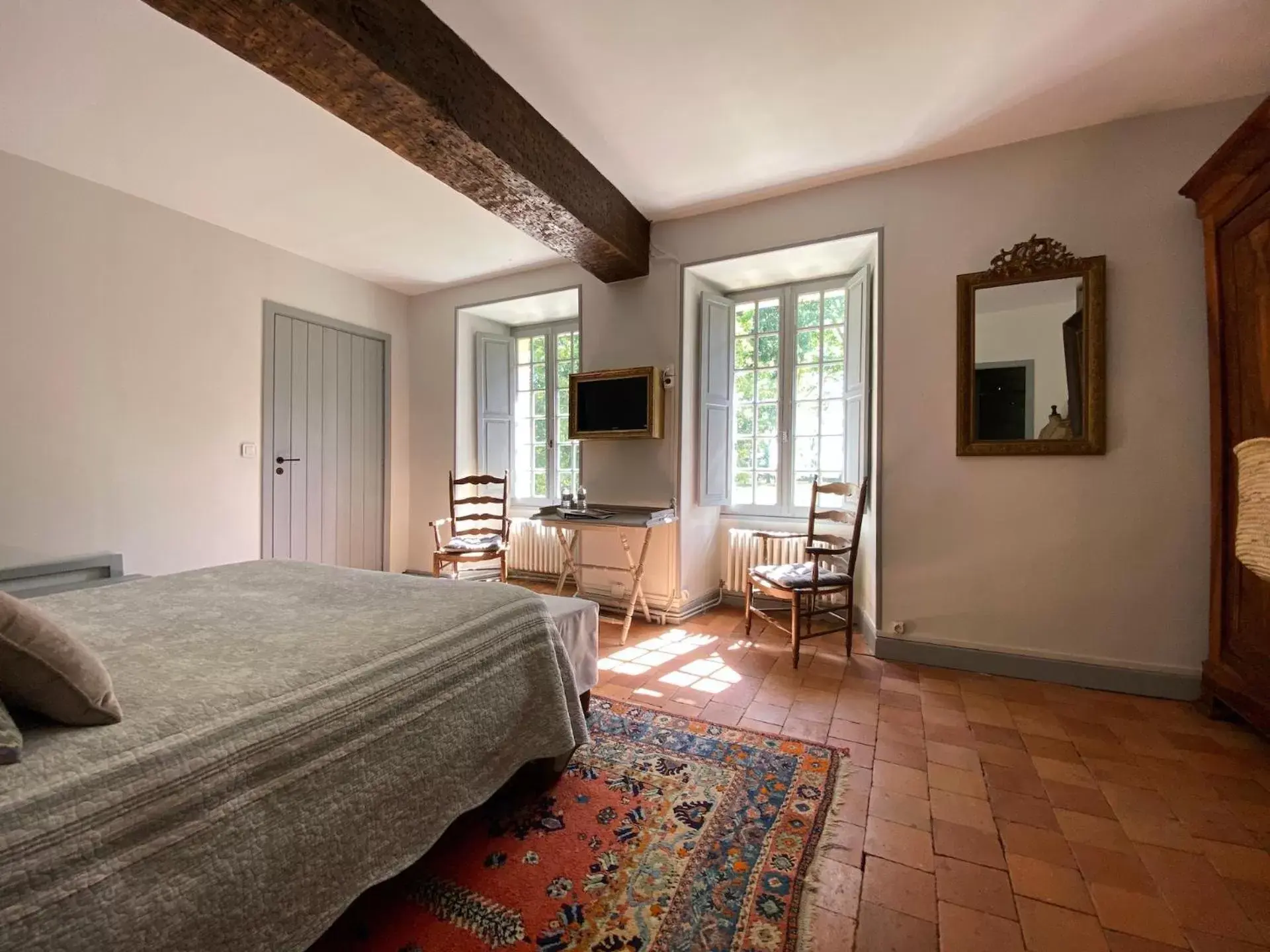 Photo of the whole room in Le Petit Chateau De Sainte Colombe